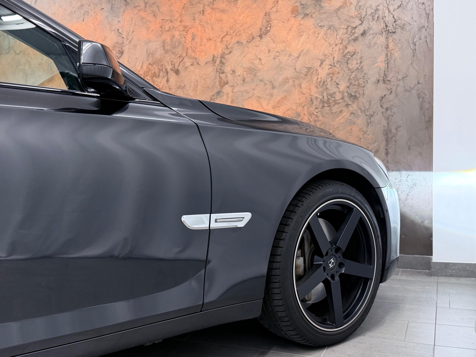 BMW 750i L *Head-Up*Panorama*Massage*ACC*-image-5