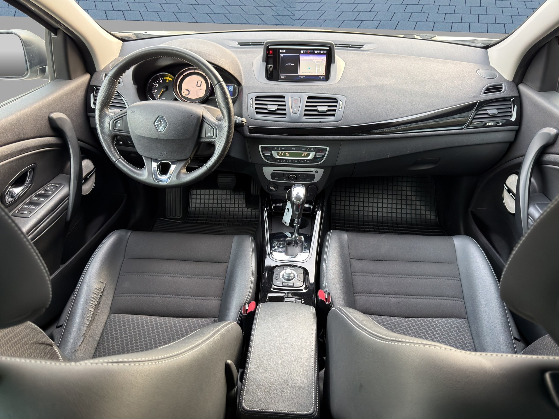 RENAULT Mégane 1.5 dCi Bose EDC-image-10