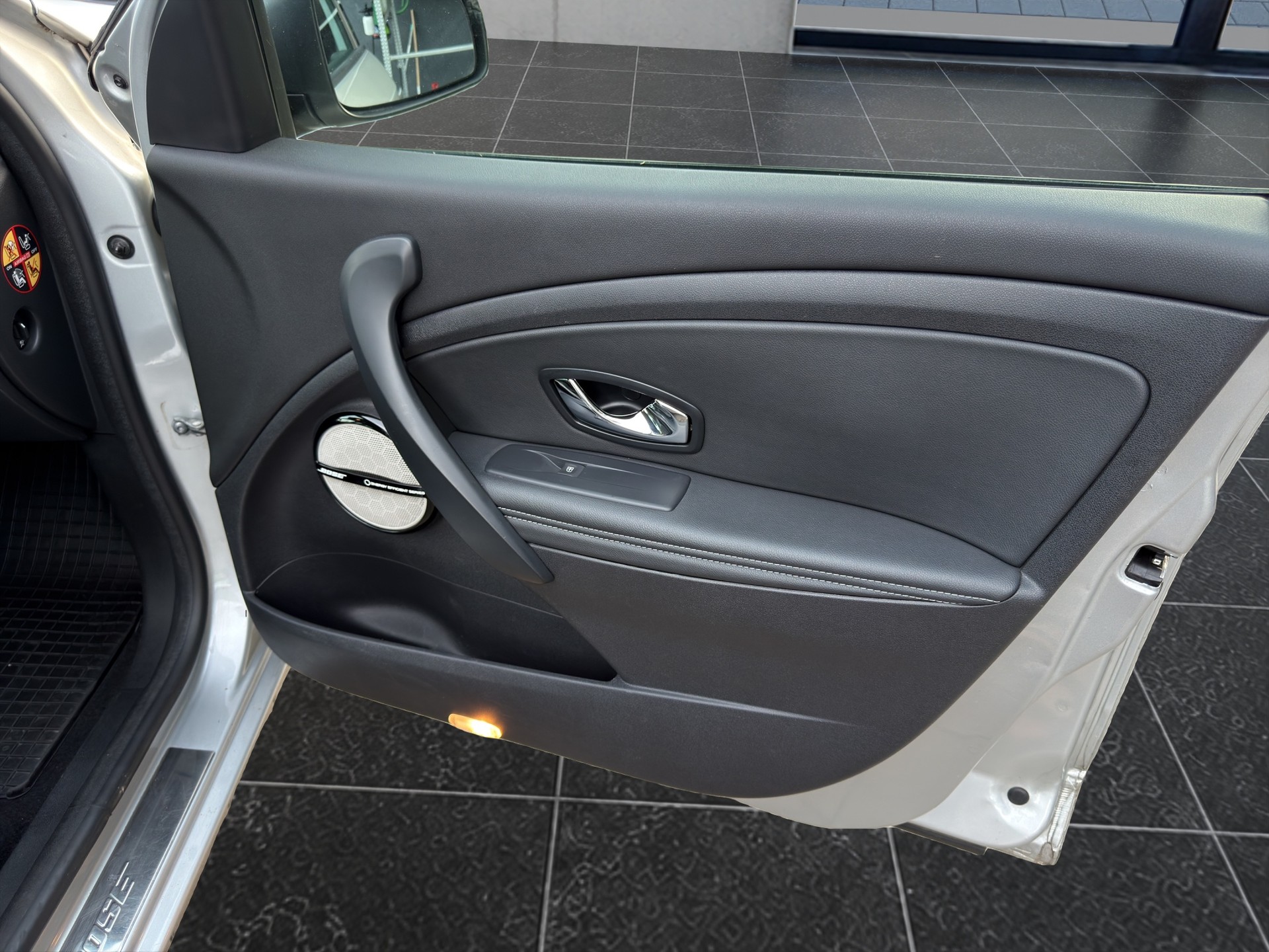 RENAULT Mégane 1.5 dCi Bose EDC-image-12