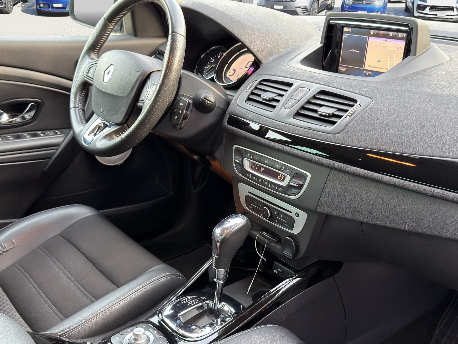 RENAULT Mégane 1.5 dCi Bose EDC-image-11