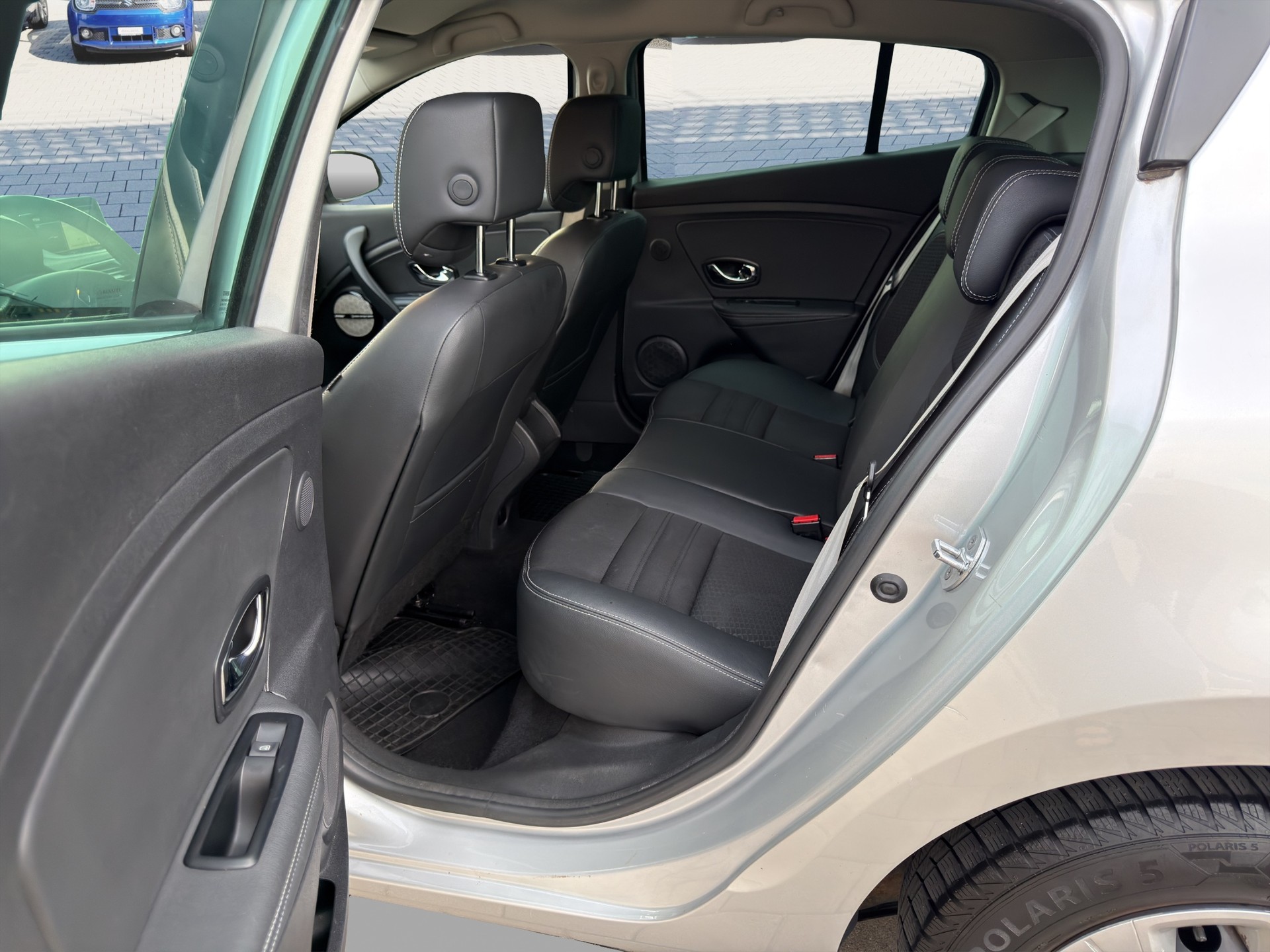 RENAULT Mégane 1.5 dCi Bose EDC-image-9