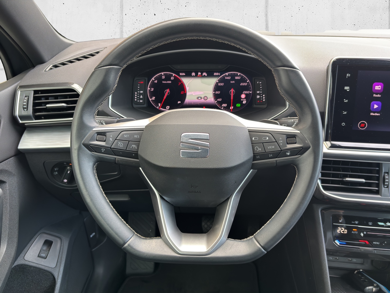 SEAT Tarraco 2.0TSI Xperience 4Drive DSG & 7-Sitzer mit AHK, Standheizung & Leder-image-13