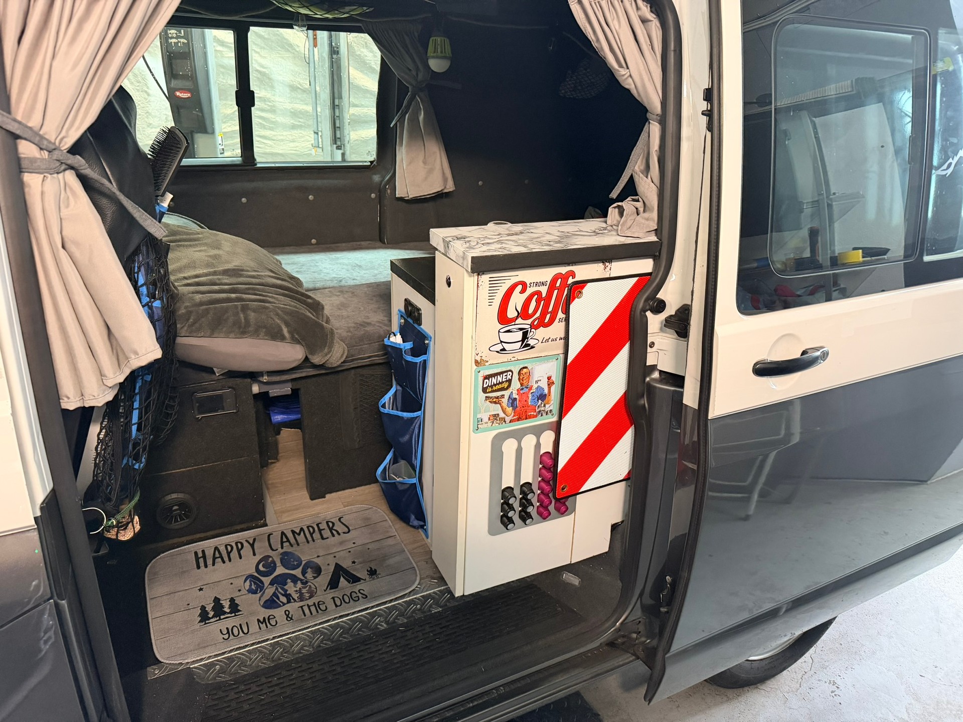 VW T5 2.0 TDI Comfortline EUROPE 4Motion-image-9