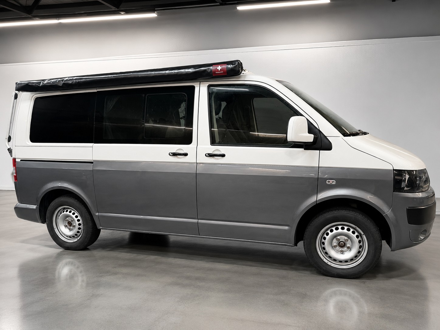 VW T5 2.0 TDI Comfortline EUROPE 4Motion-image-0