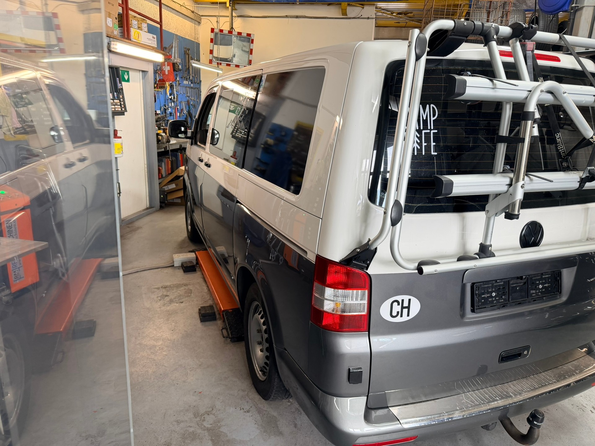 VW T5 2.0 TDI Comfortline EUROPE 4Motion-image-7