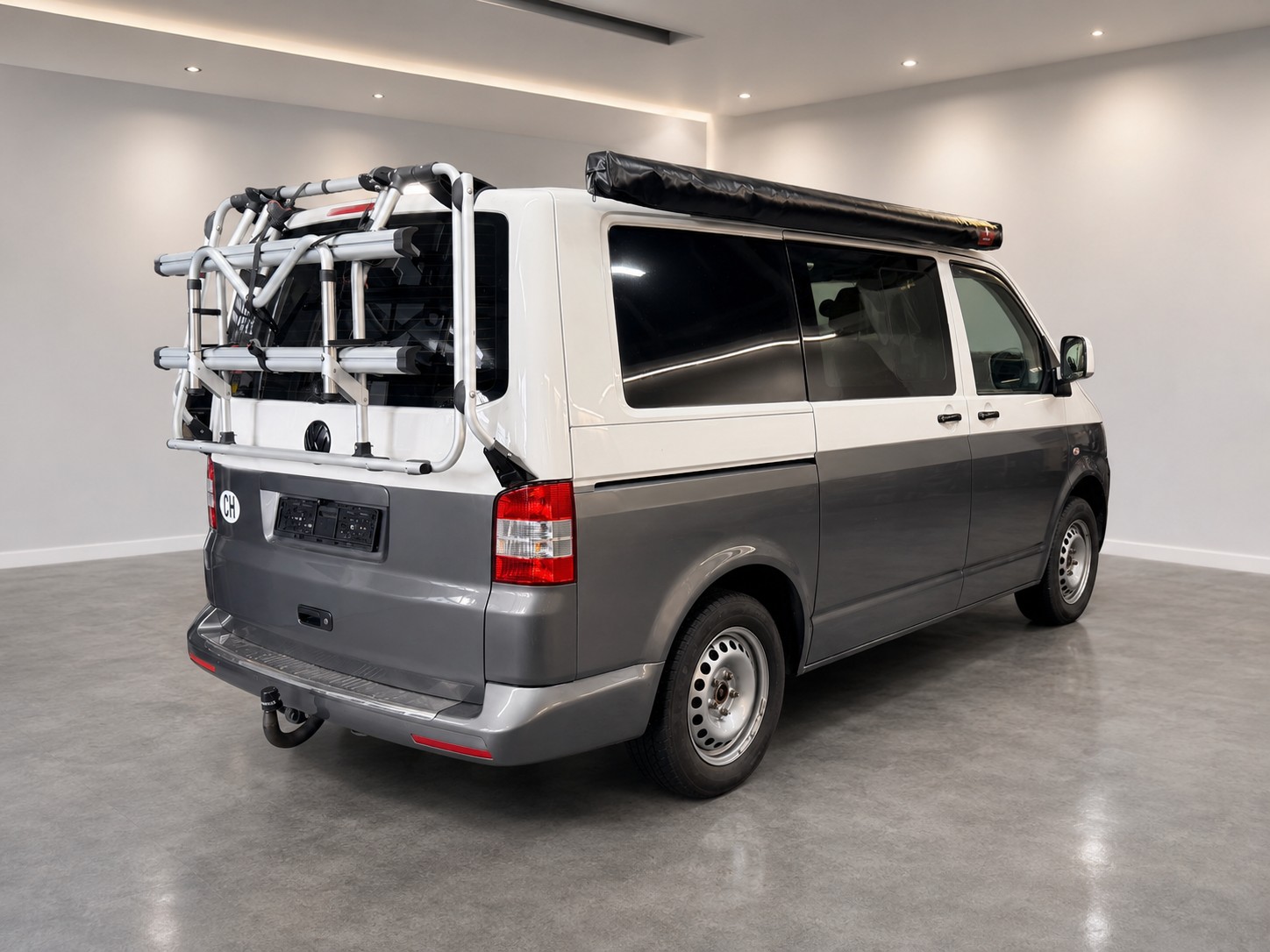 VW T5 2.0 TDI Comfortline EUROPE 4Motion-image-2