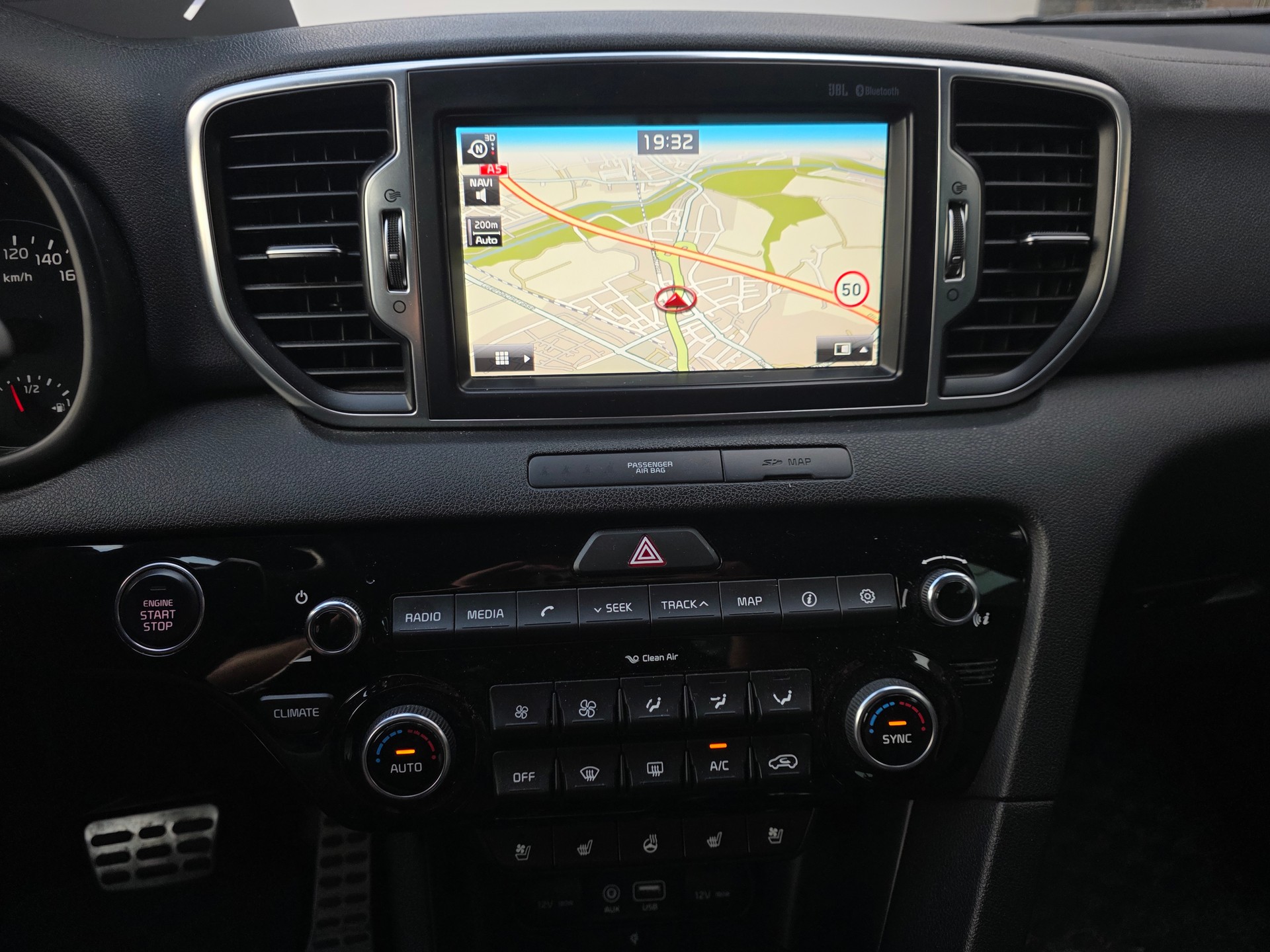KIA Sportage 1.6 T-GDi Style GT Line 4WD Automat-image-6