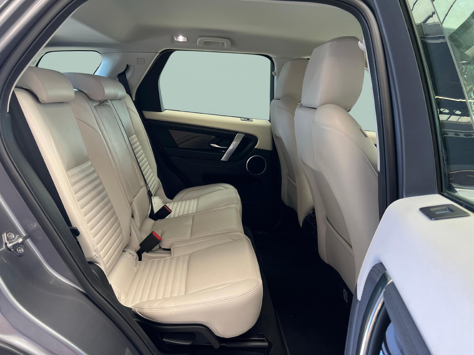 LAND ROVER Discovery Sport 2.0 Si4 S-image-10