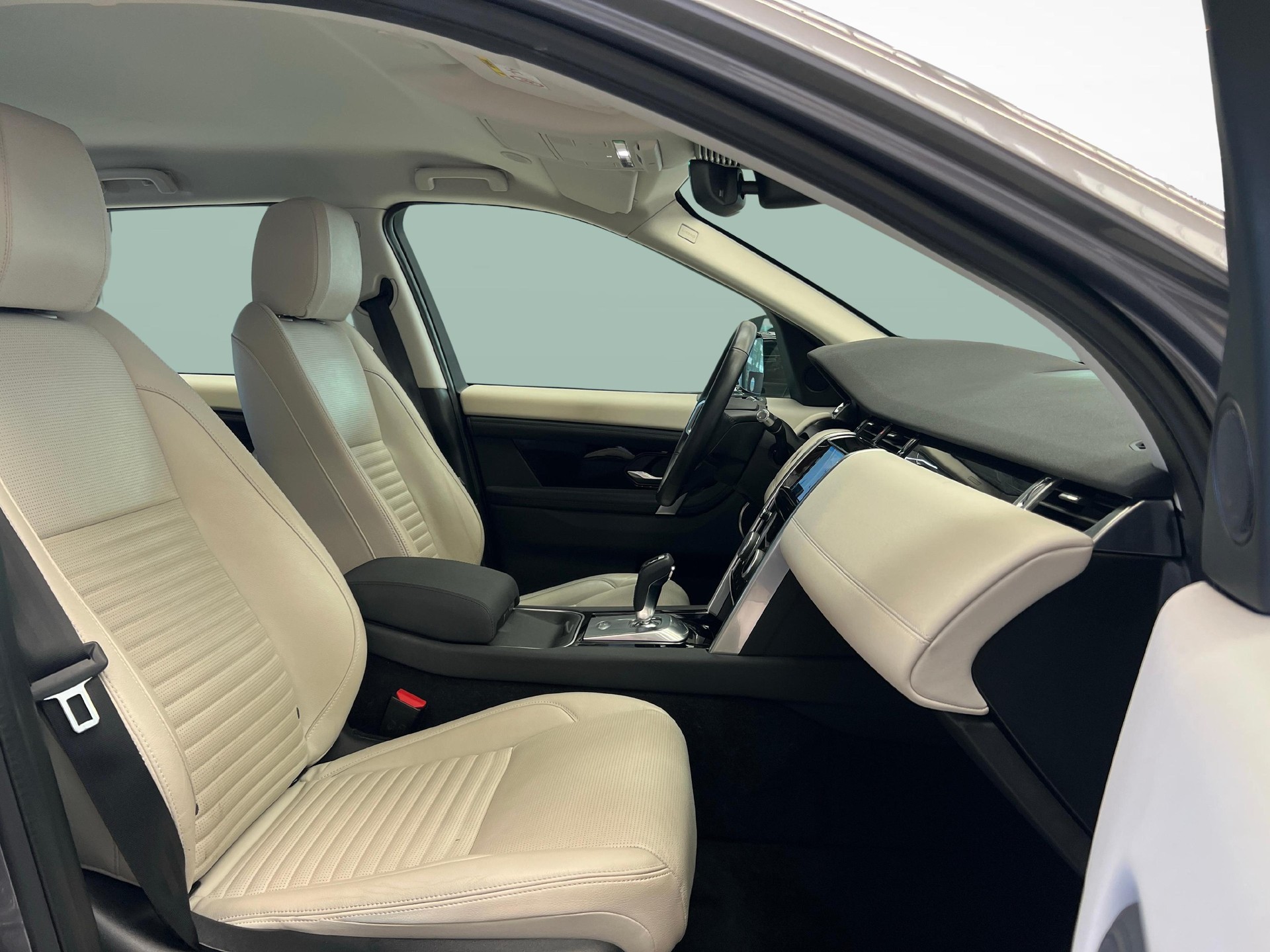 LAND ROVER Discovery Sport 2.0 Si4 S-image-9