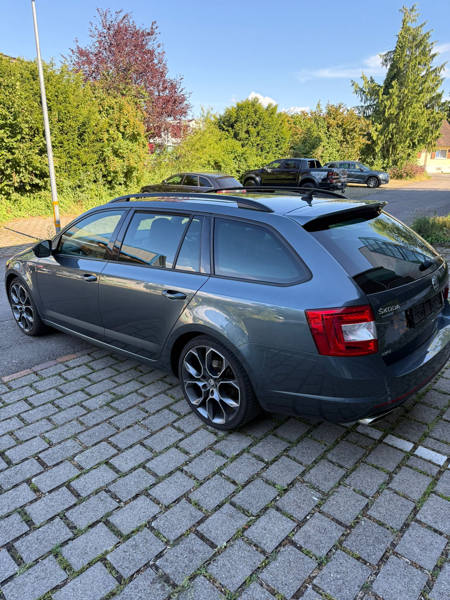 SKODA 2.0 TDI 184 RS 4x4 DSG-image-2