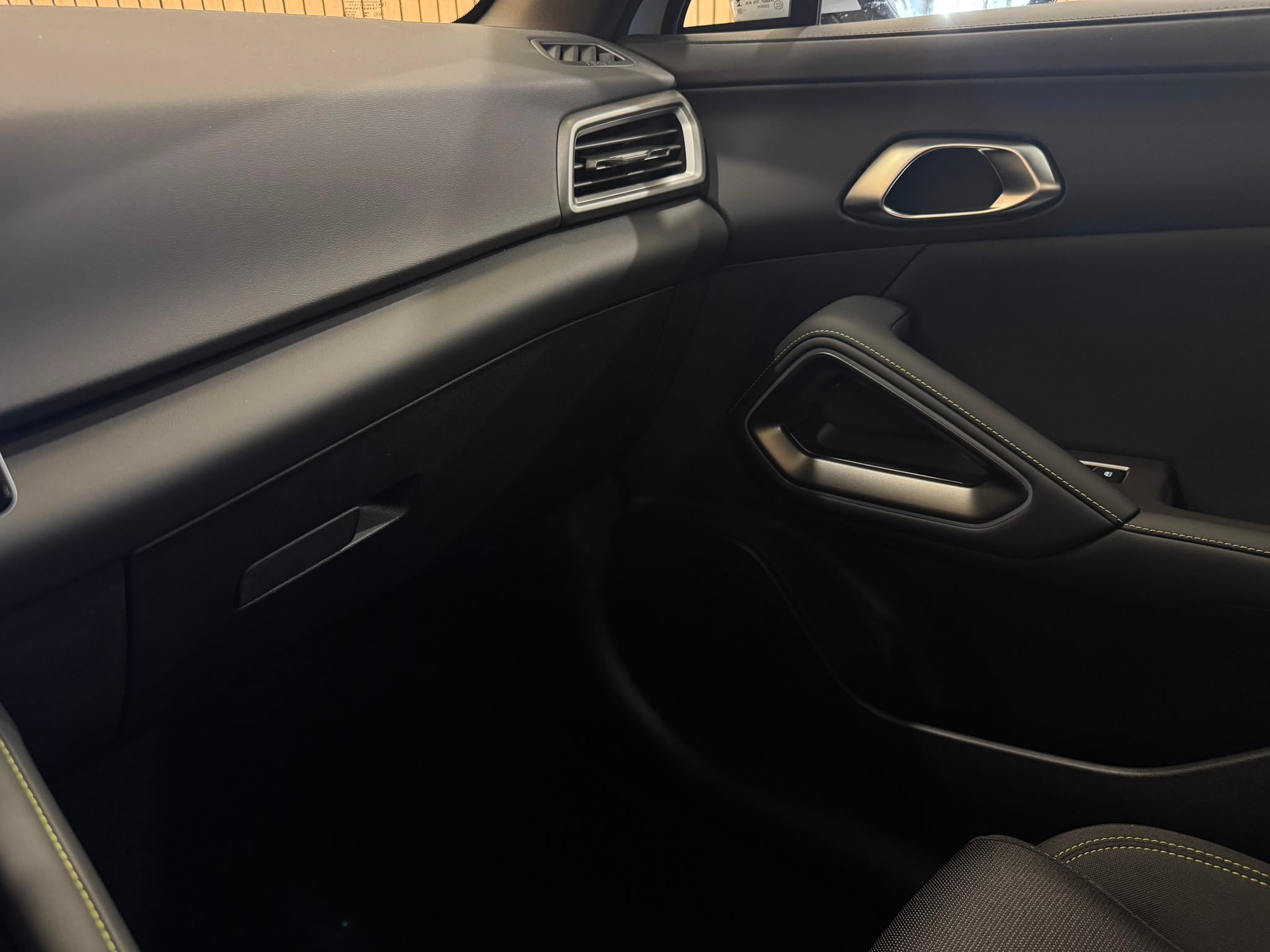 BYD Atto2 45 kWh Active-image-13