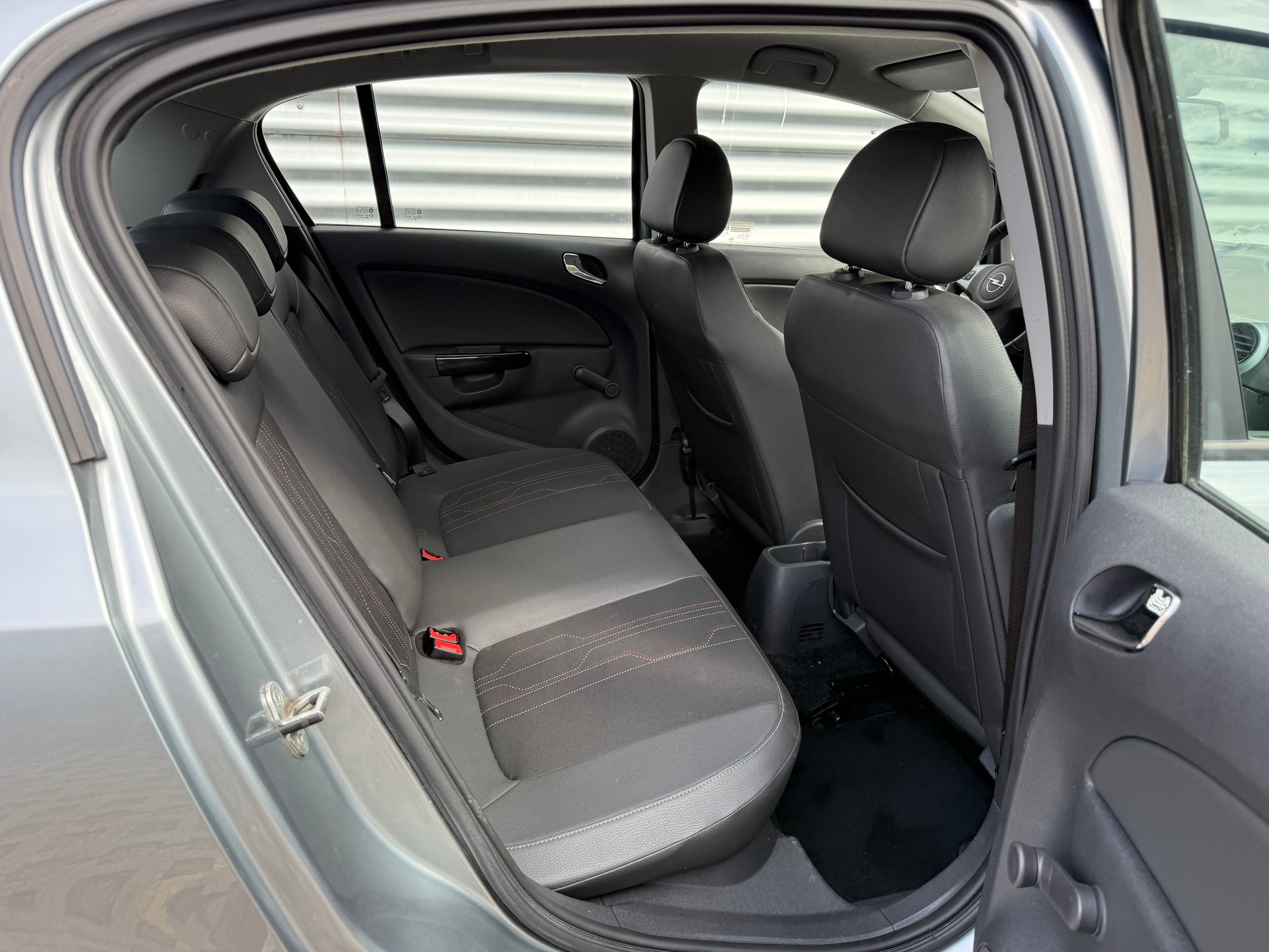 OPEL Corsa 1.4 Turbo Anniversary Edition-image-7
