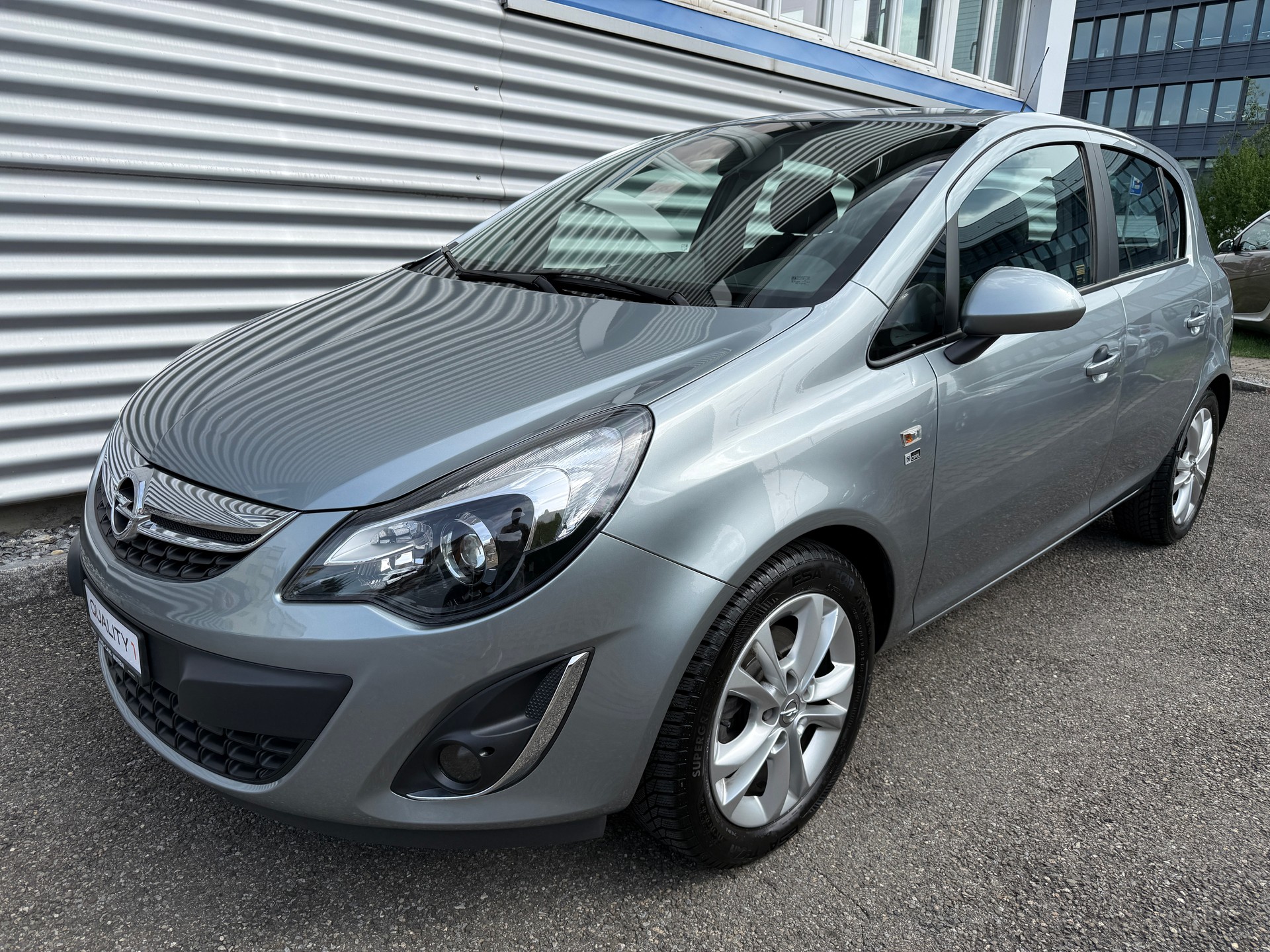 OPEL Corsa 1.4 Turbo Anniversary Edition-image-13