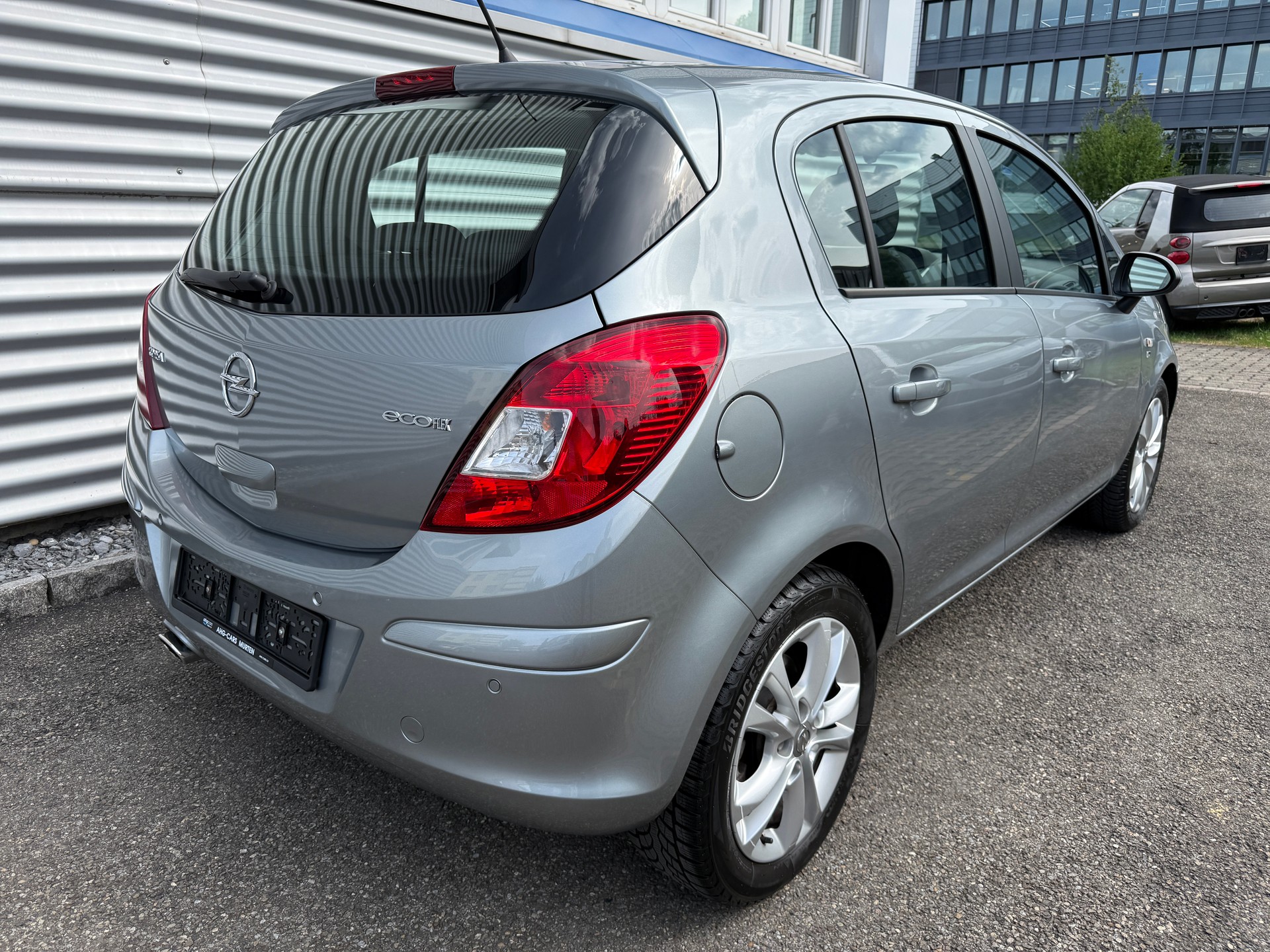 OPEL Corsa 1.4 Turbo Anniversary Edition-image-11
