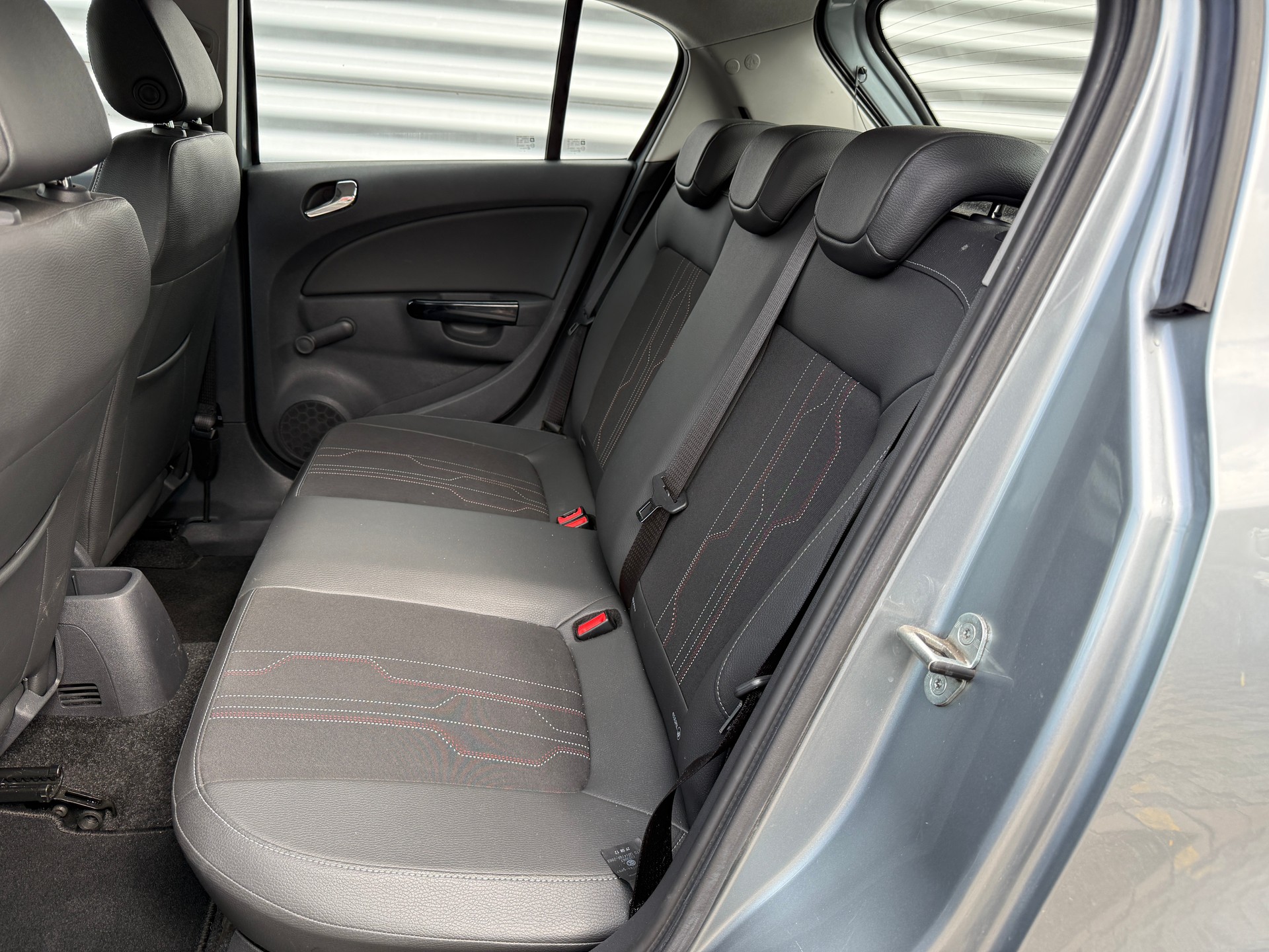 OPEL Corsa 1.4 Turbo Anniversary Edition-image-3