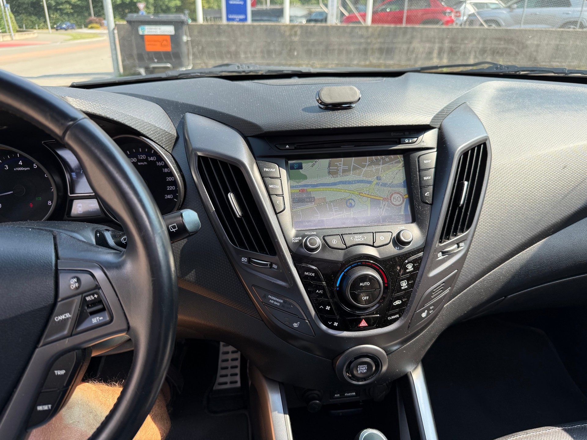 HYUNDAI Veloster 1.6 Turbo GDI Automatic-image-12