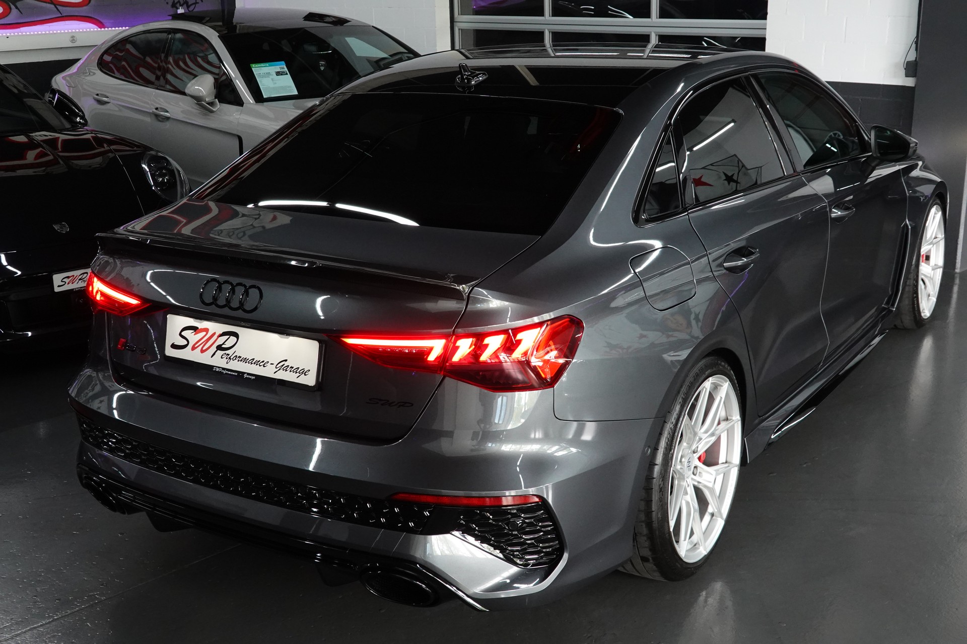 AUDI RS3 LIMOUSINE 2.5 TSI QUATTRO S-TRONIC CH-FZ SEDAN GRAIL ON TOP-image-23
