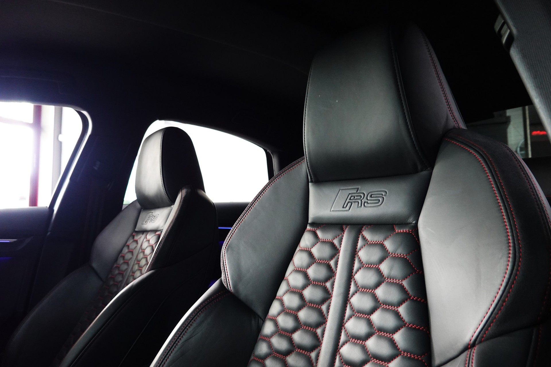 AUDI RS3 LIMOUSINE 2.5 TSI QUATTRO S-TRONIC CH-FZ SEDAN GRAIL ON TOP-image-34