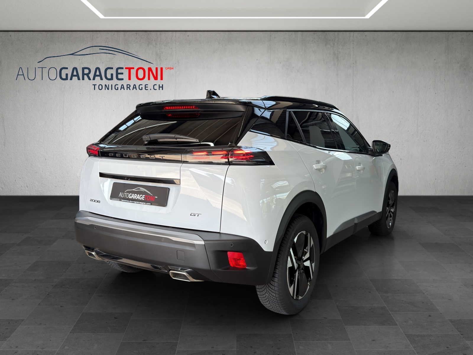 PEUGEOT 2008 1.2 PureTech GT-image-5
