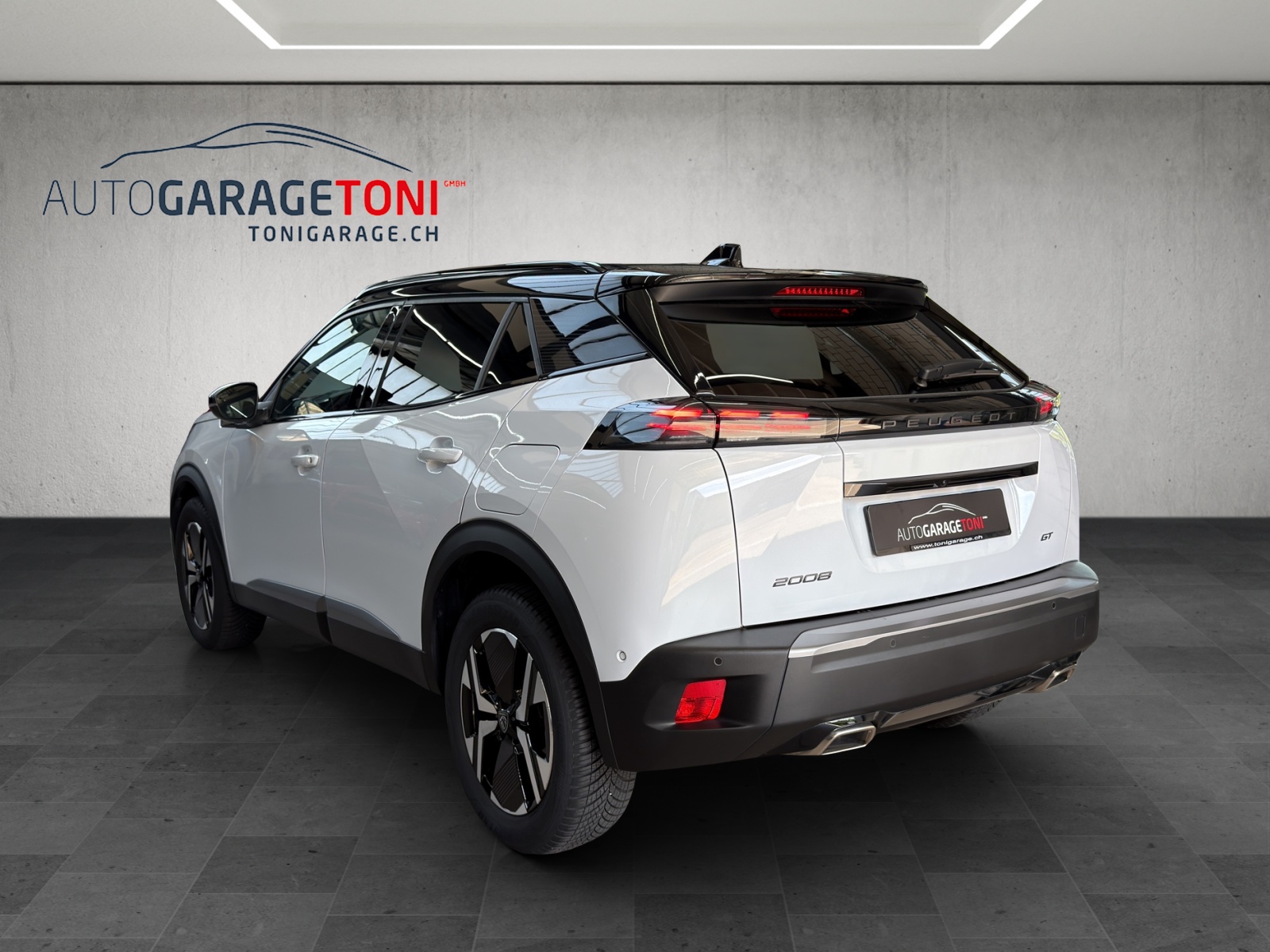 PEUGEOT 2008 1.2 PureTech GT-image-6