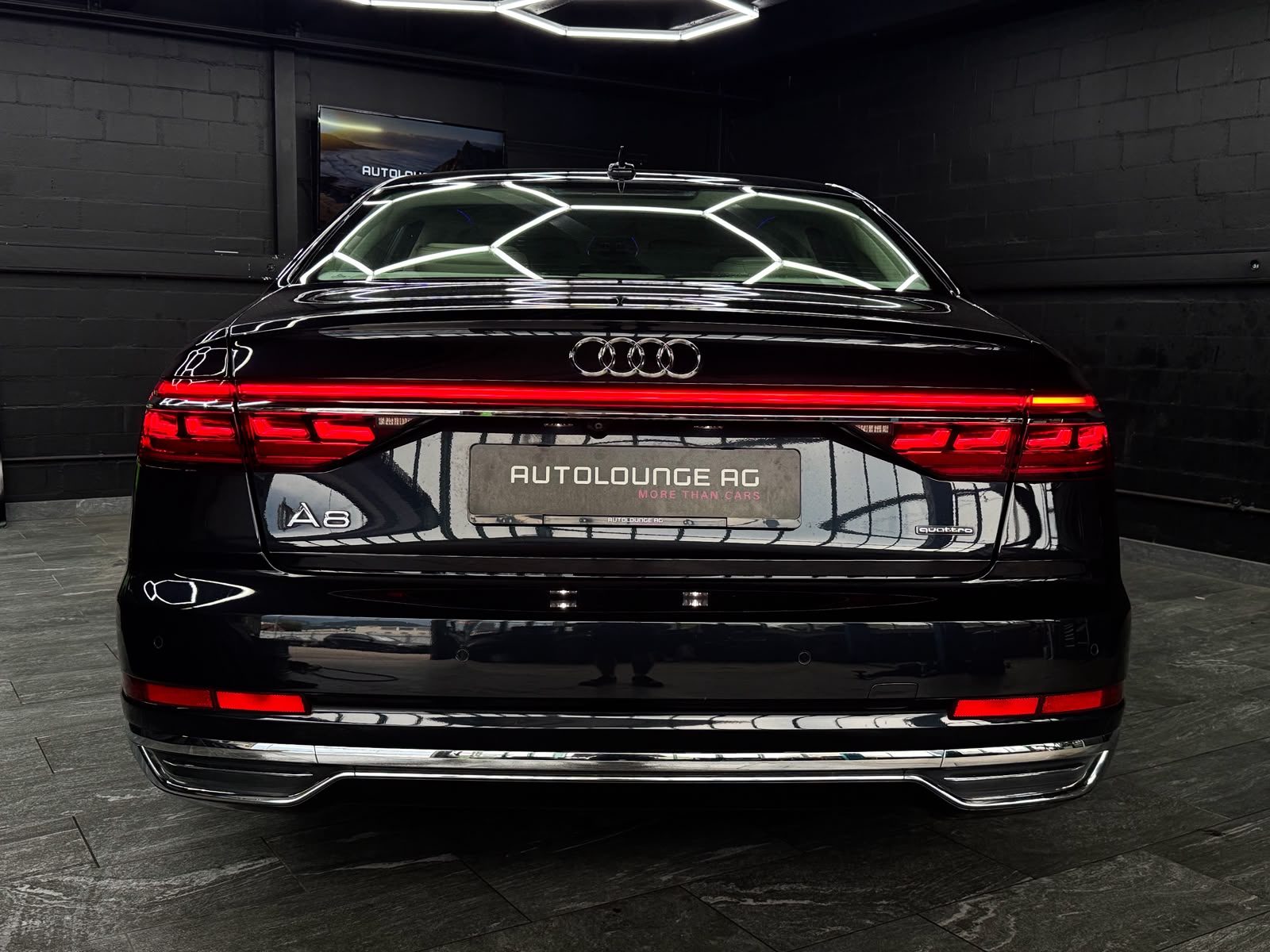AUDI A8 50 TDI quattro tiptronic-image-8