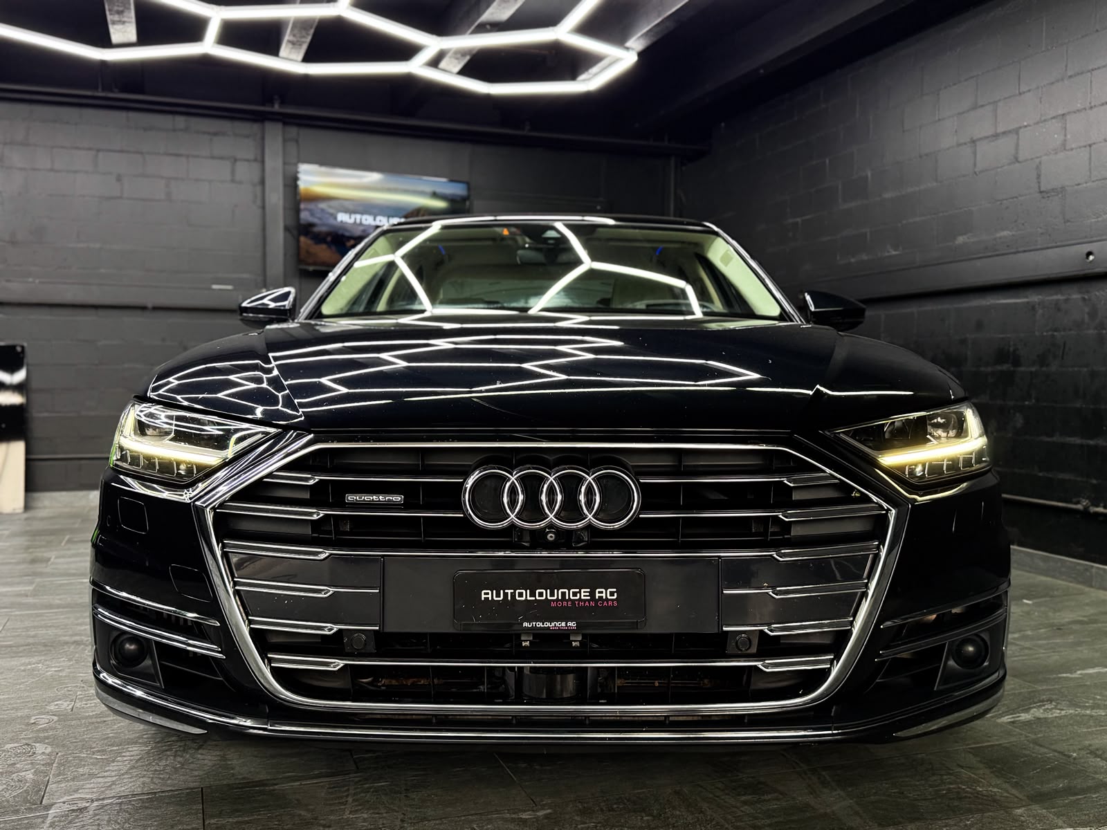 AUDI A8 50 TDI quattro tiptronic-image-2