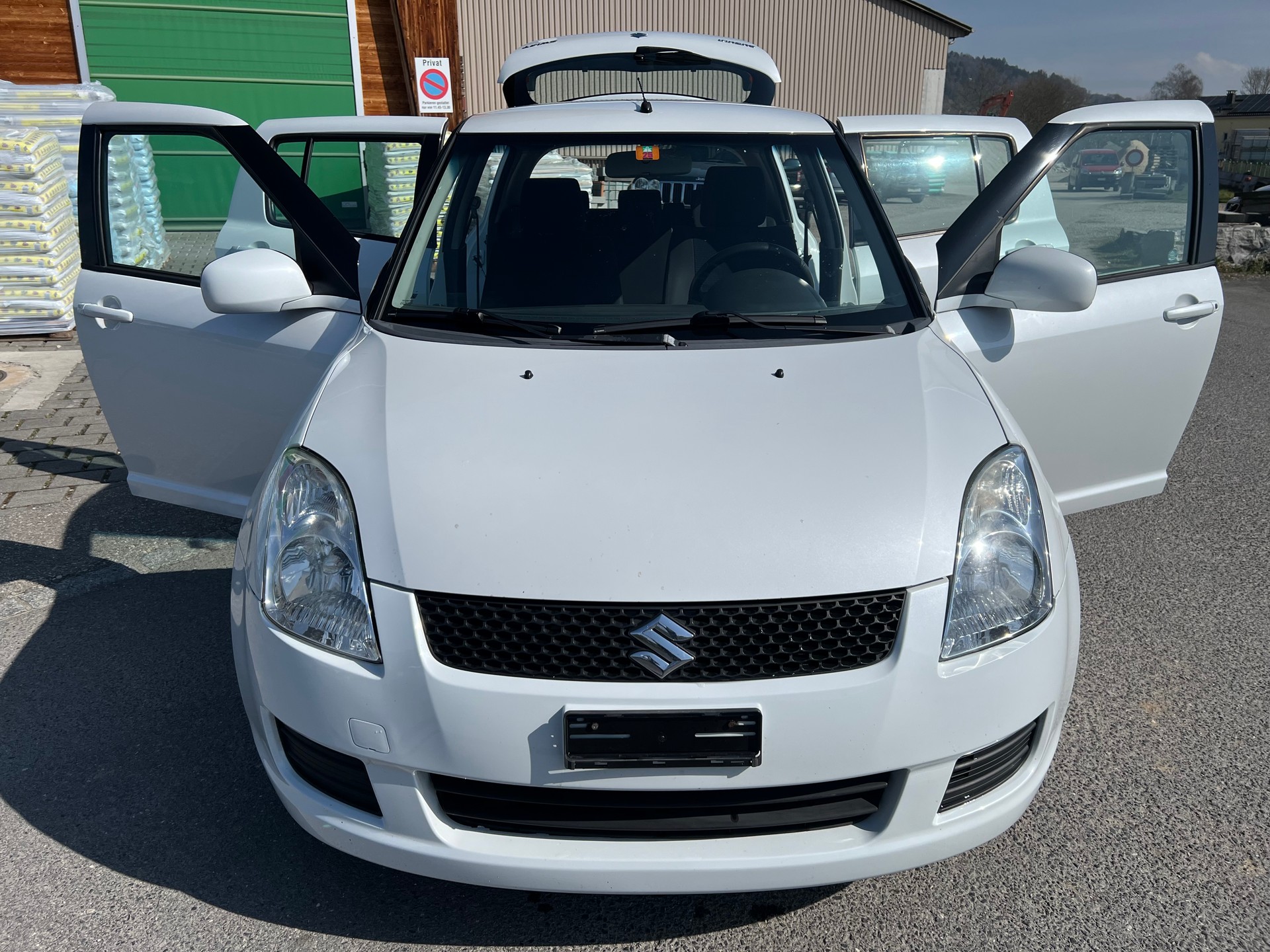 SUZUKI Swift 1.3i 16V GL Top-image-6