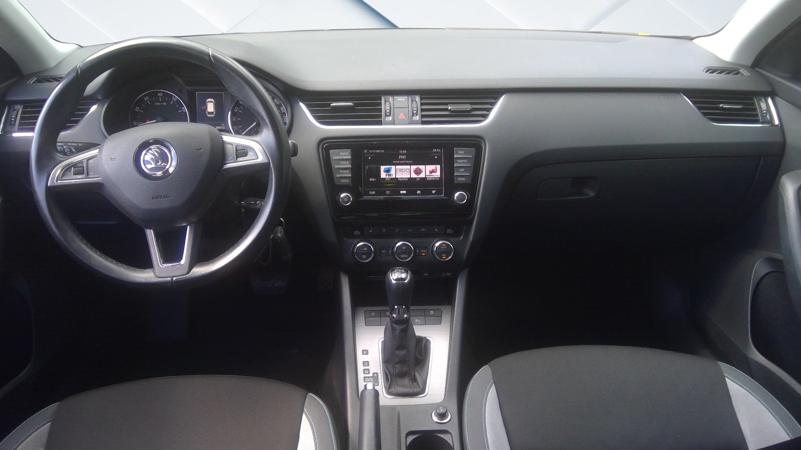 SKODA Octavia Combi 1.8 TSI Swiss Joy 4x4 DSG-showroom-element-3