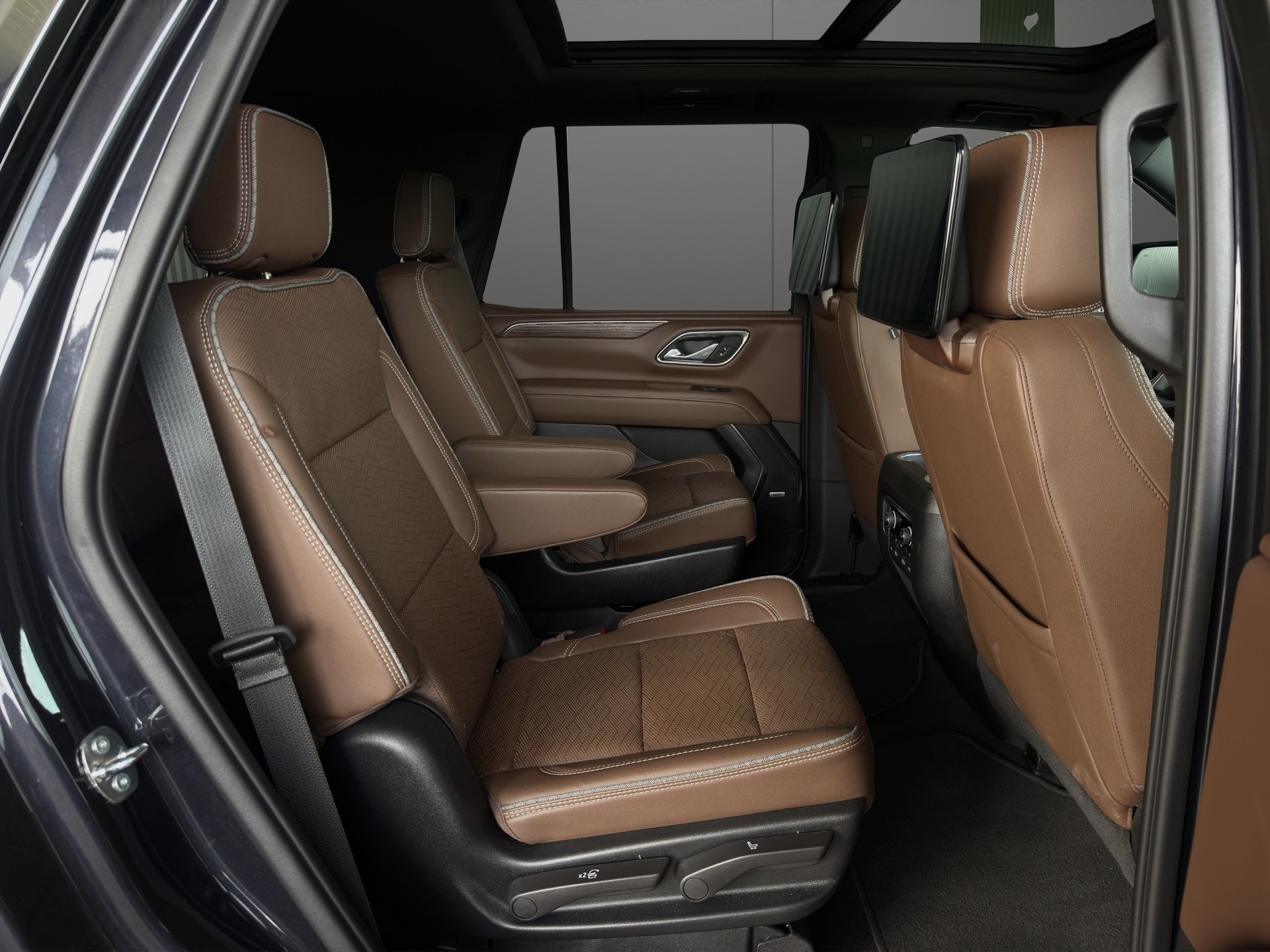 CHEVROLET 6.2 AWD High Country-image-11
