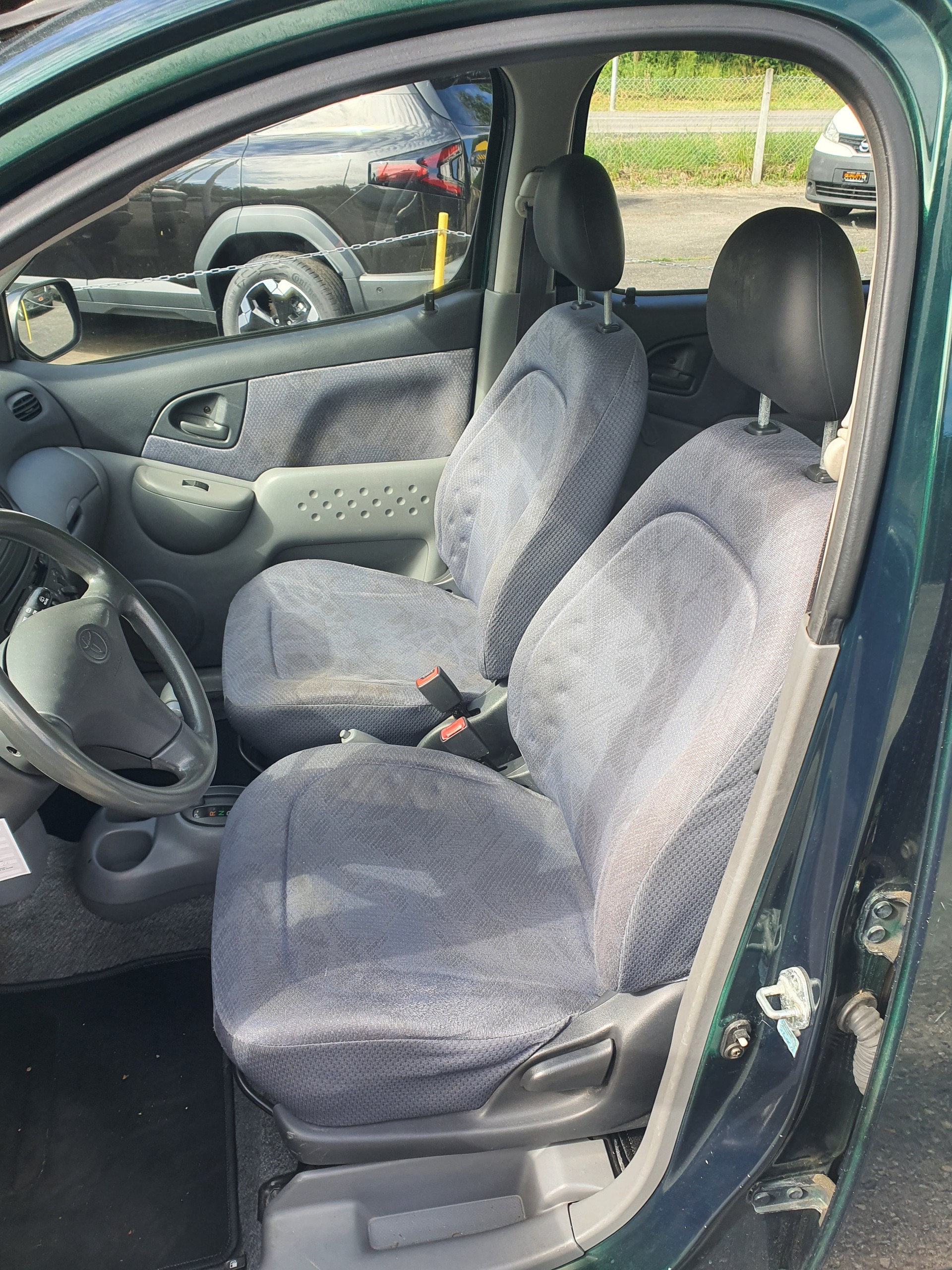 TOYOTA Yaris Verso 1.3 Linea Luna-image-5
