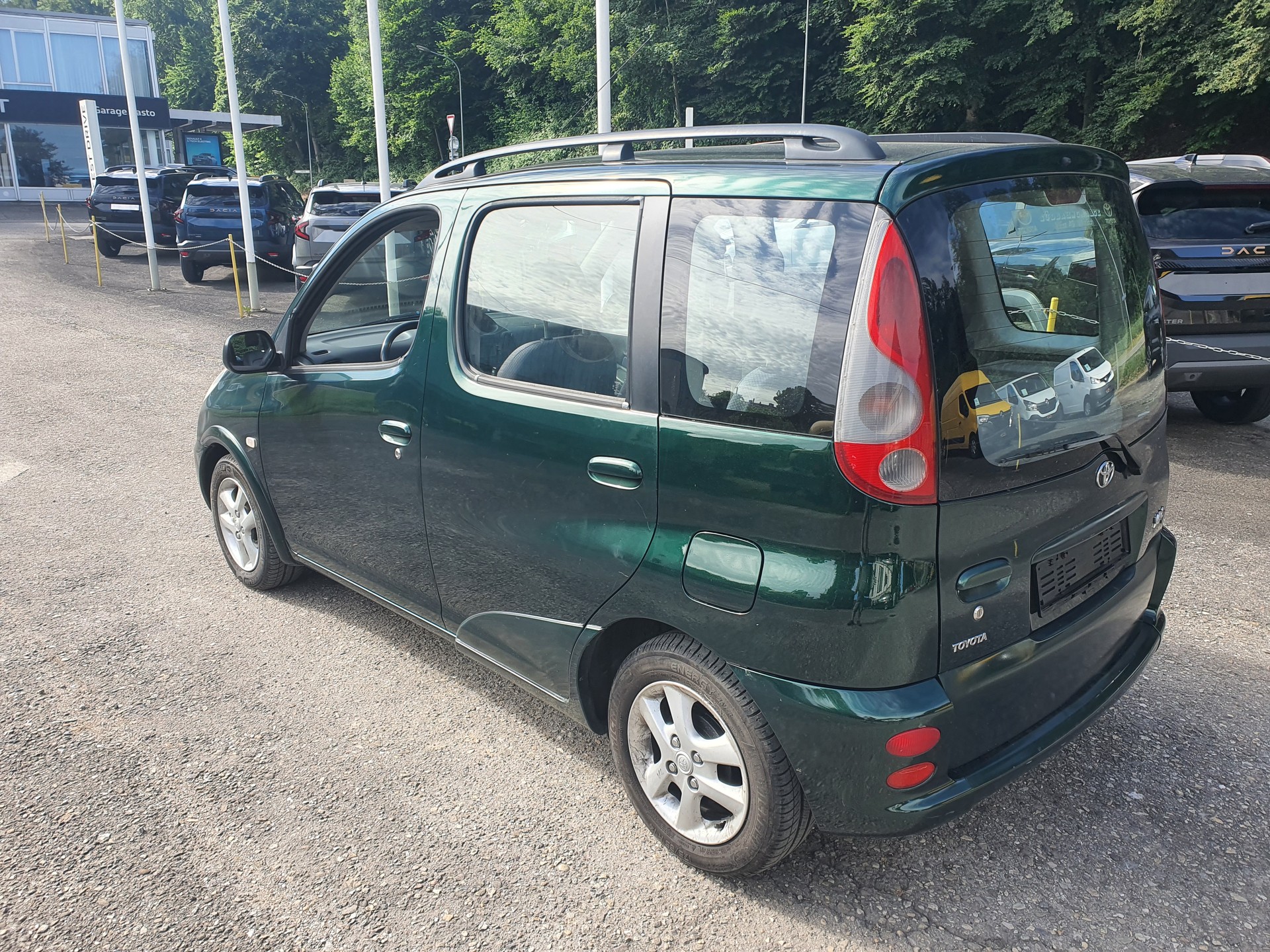 TOYOTA Yaris Verso 1.3 Linea Luna-image-4