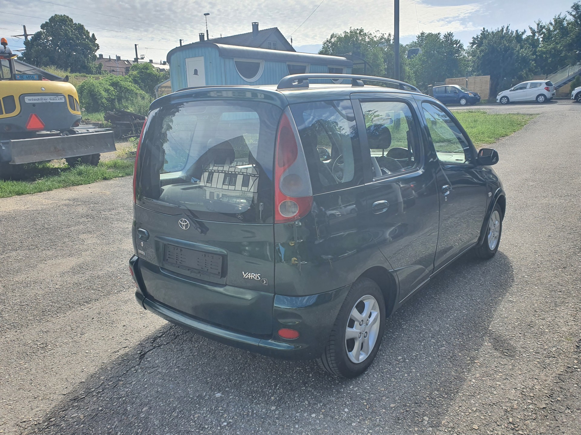 TOYOTA Yaris Verso 1.3 Linea Luna-image-3