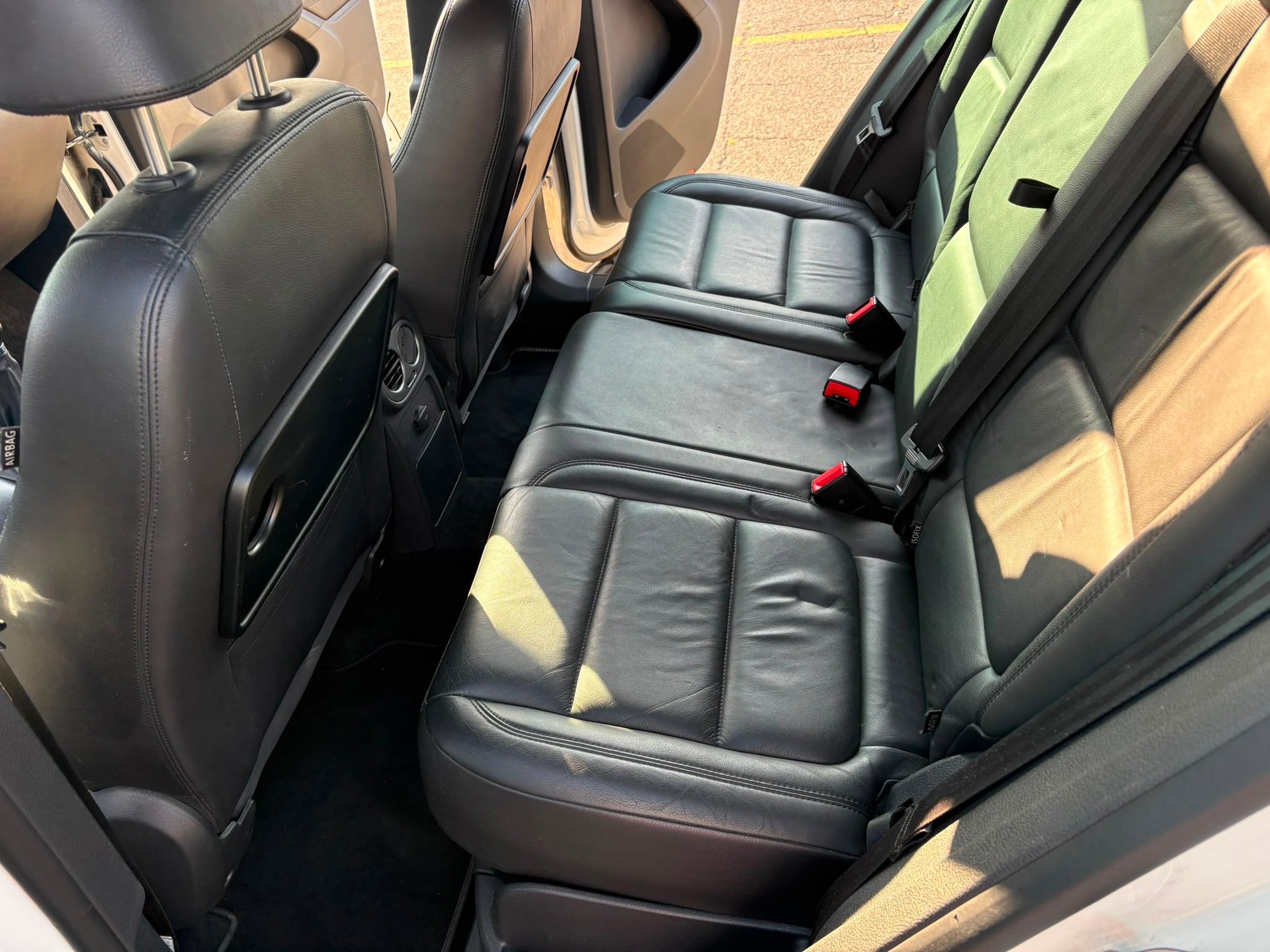 VW 2.0 TSI 200 Sport & Style-image-4