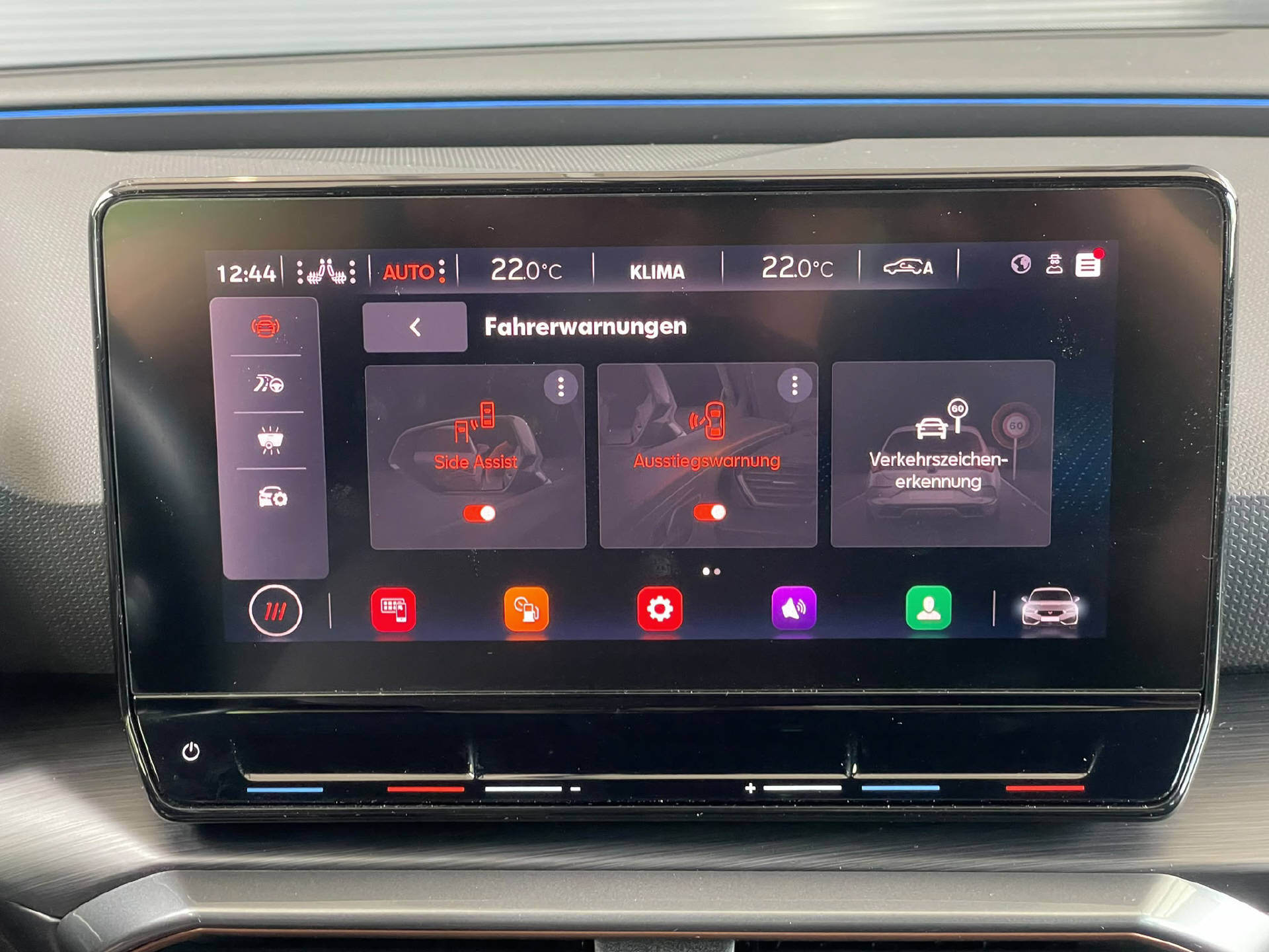 CUPRA Leon 2.0 TSI 300 VZ DSG-image-11