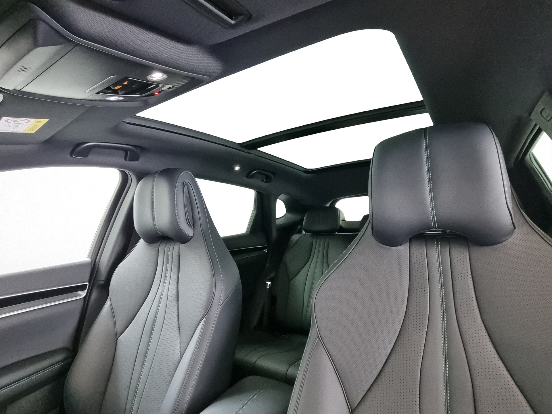 BYD Seal U DM-i Design AWD-image-12