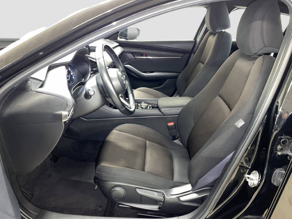 MAZDA 3 Hatchback 2.0 150 PS Ambition Plus-image-5