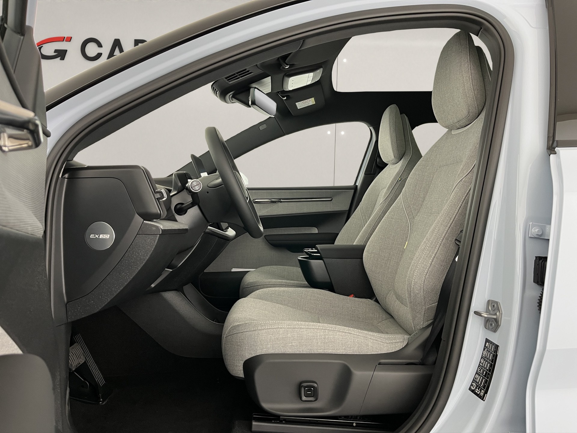 VOLVO EX30 P8 AWD-image-7