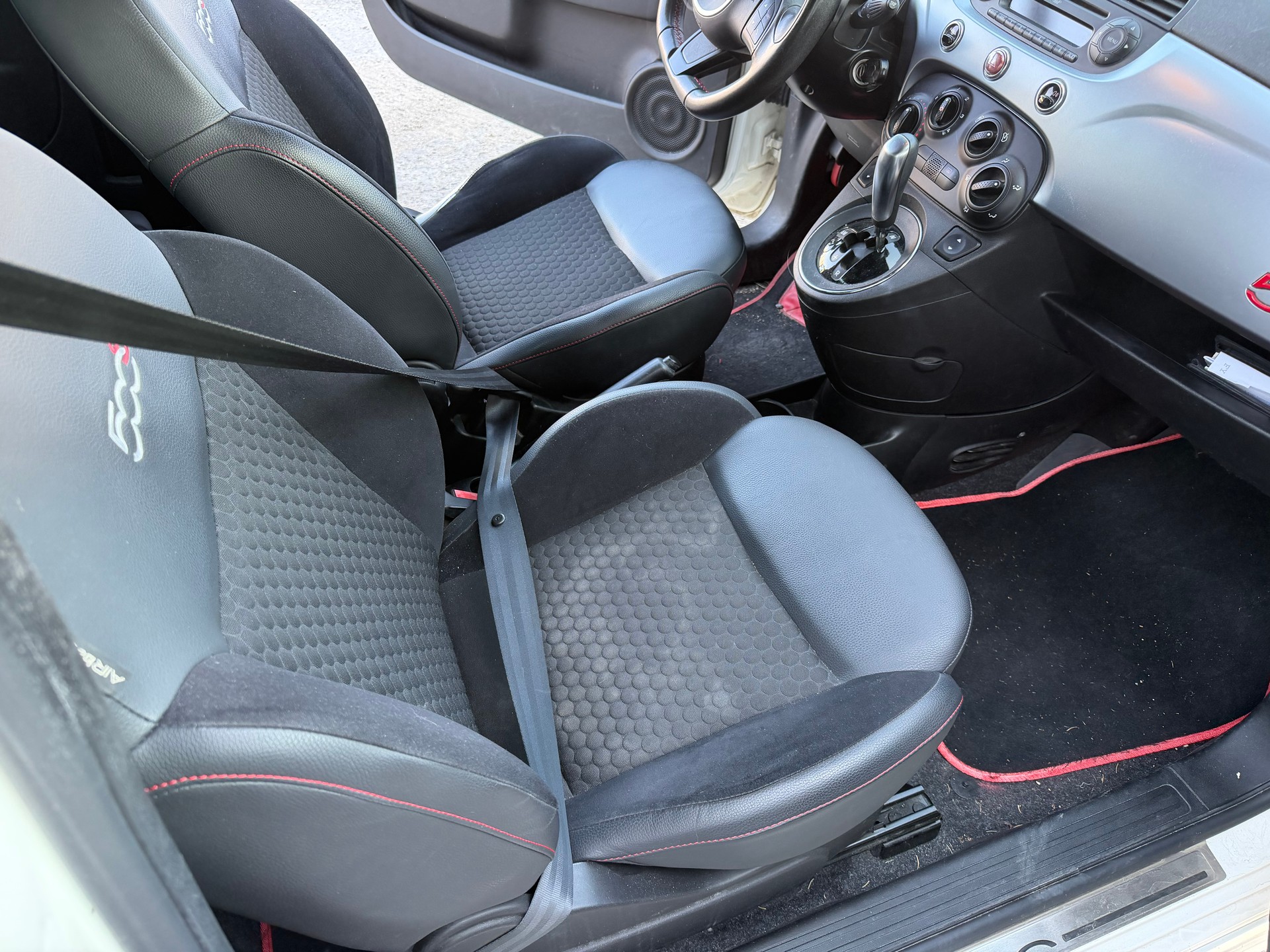 FIAT 500C 1.2 Lounge Dualogic-image-8