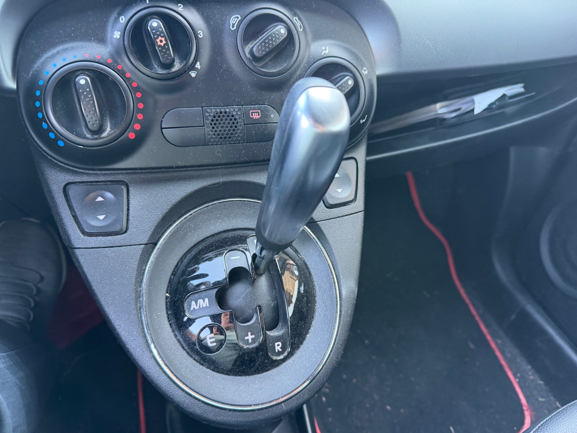 FIAT 500C 1.2 Lounge Dualogic-image-5