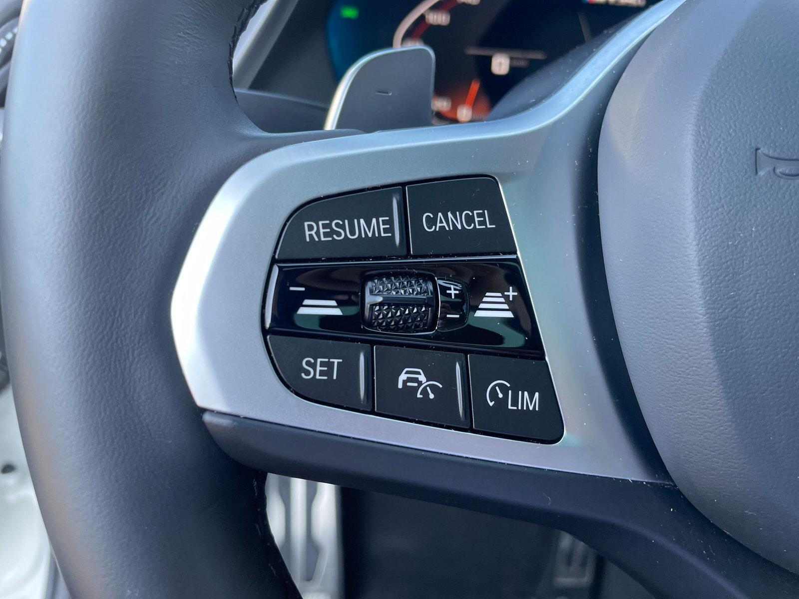 BMW M135i xDrive-image-10
