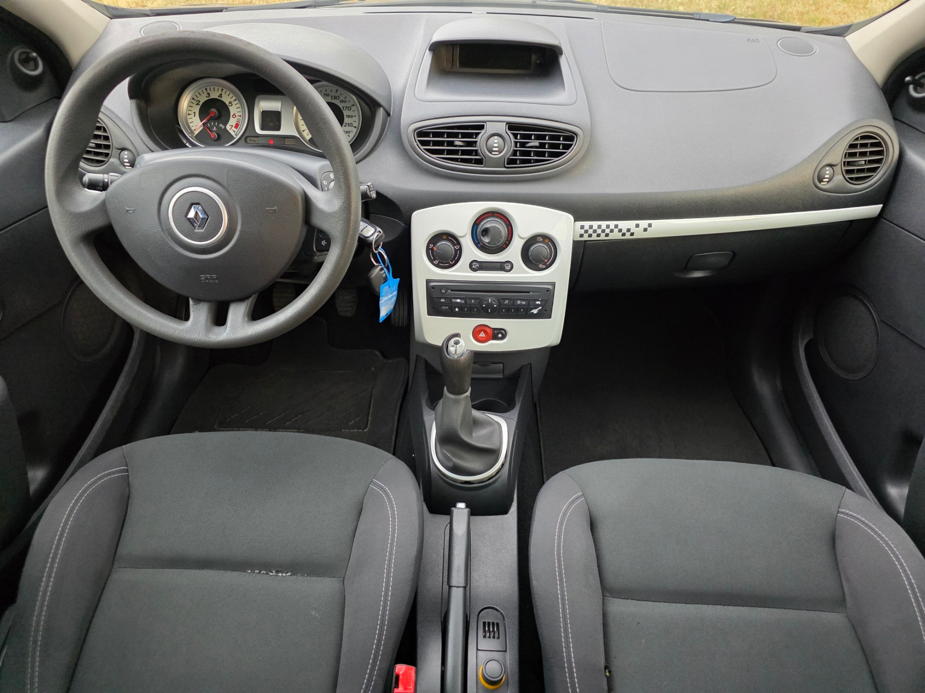 RENAULT Clio 1.2 16V Turbo S-image-8