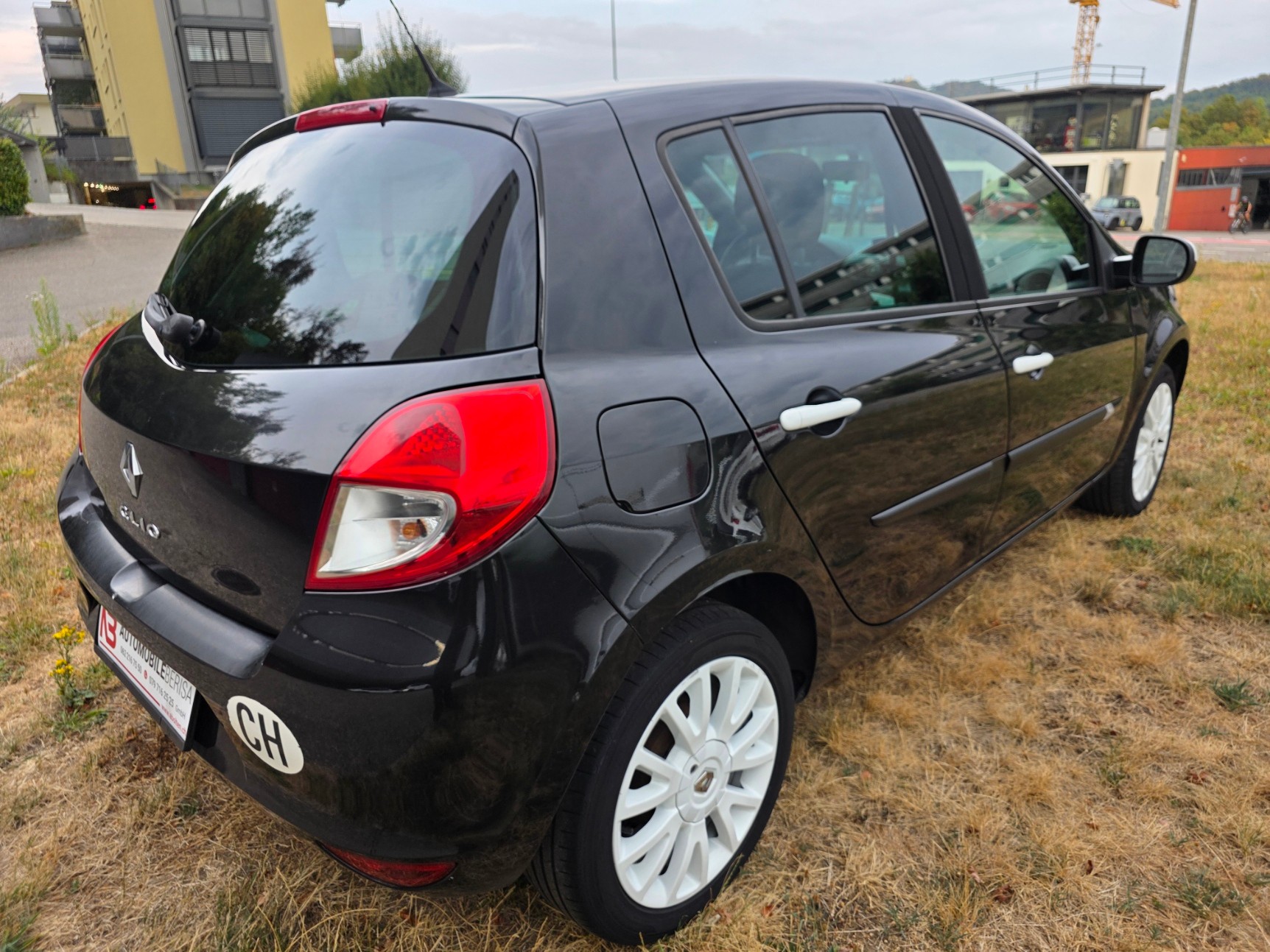 RENAULT Clio 1.2 16V Turbo S-image-6