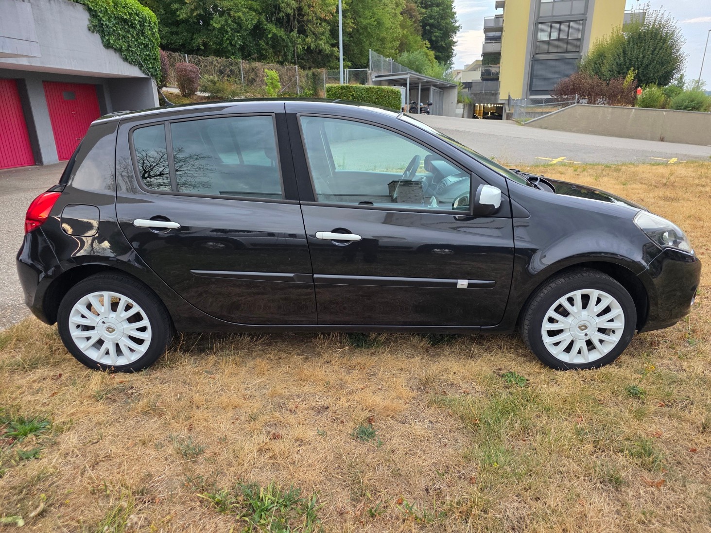 RENAULT Clio 1.2 16V Turbo S-image-7