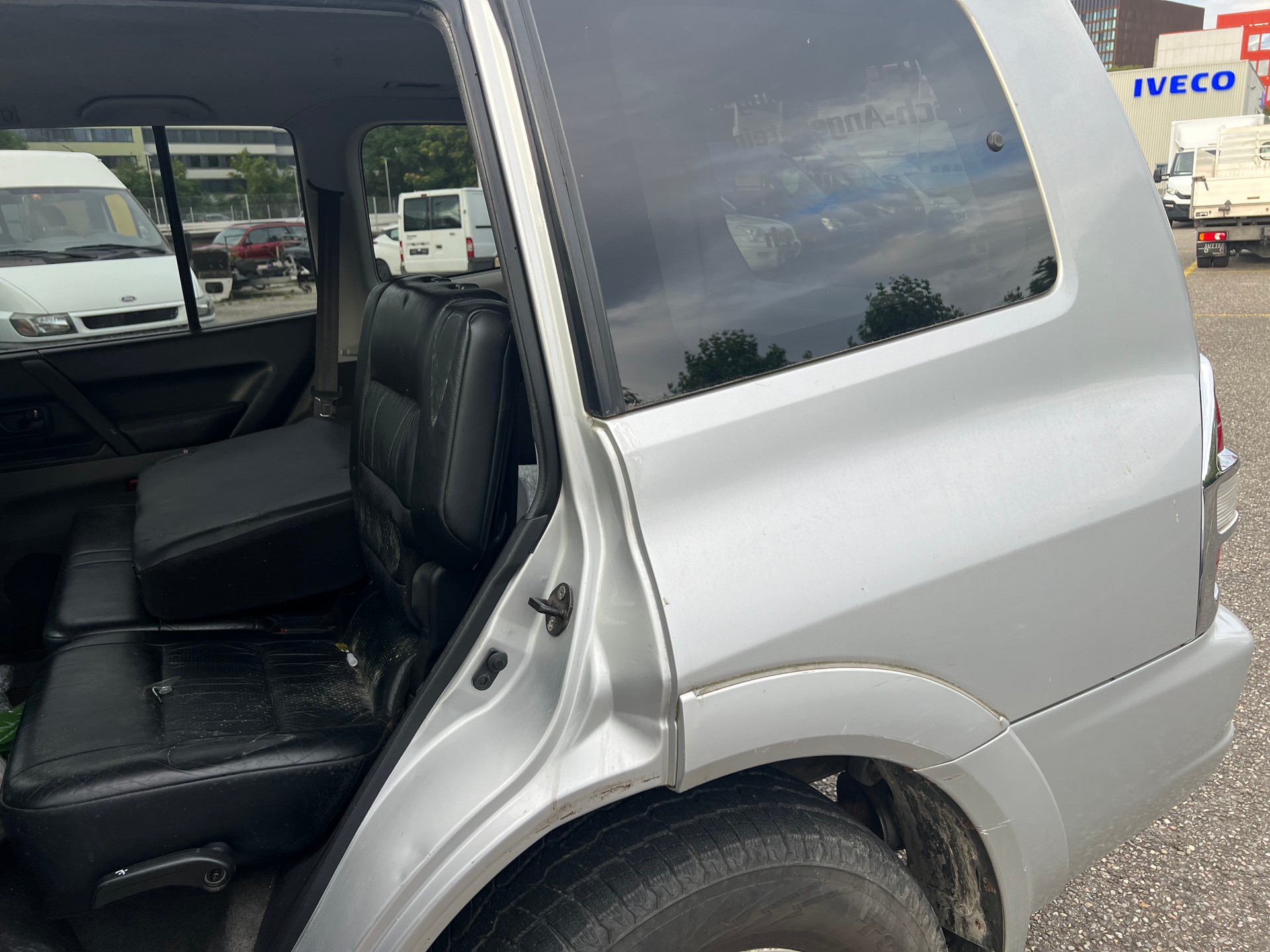 MITSUBISHI Pajero 3.5 Premium (Edition)-image-5