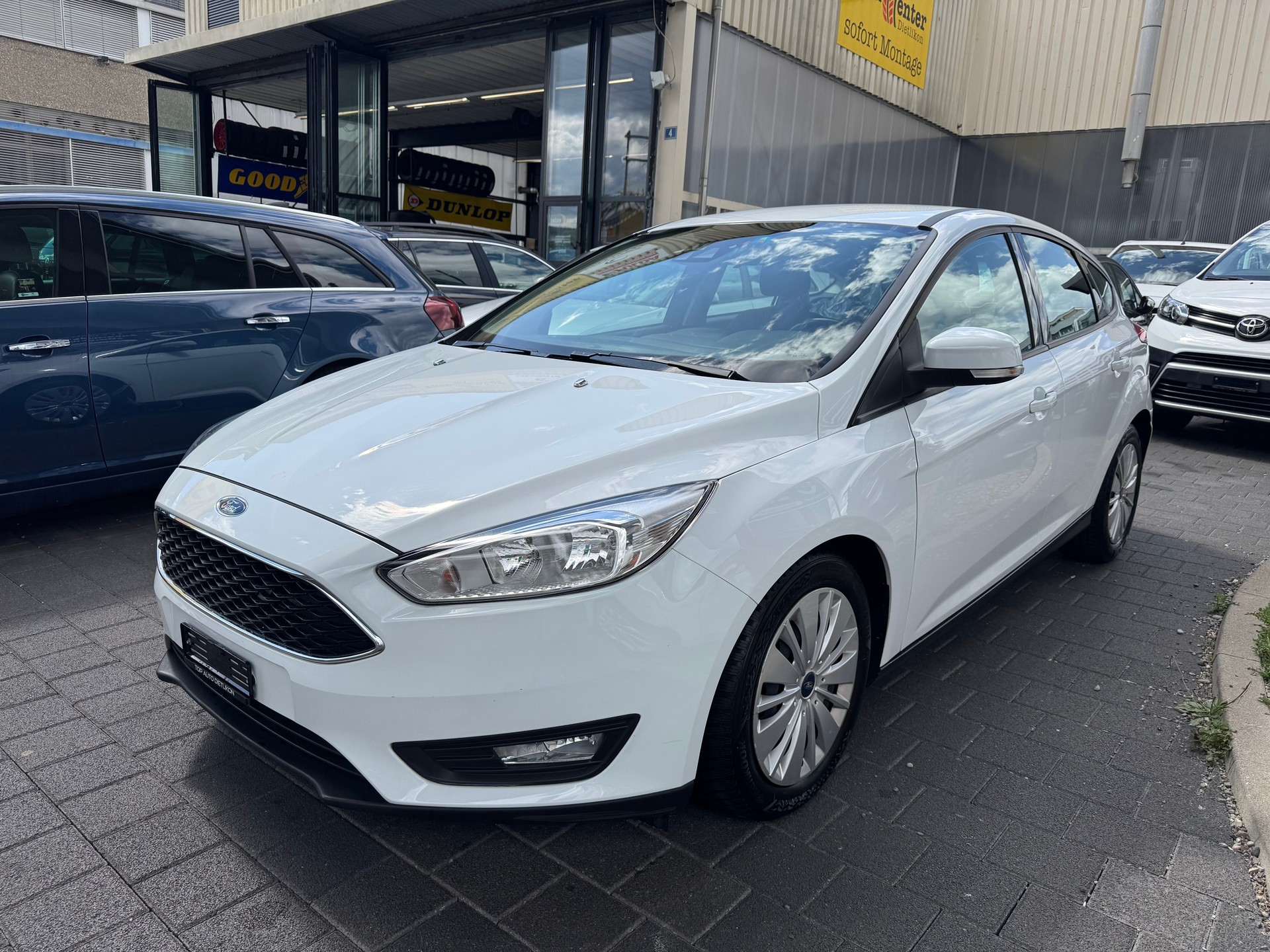 FORD Focus 1.0 SCTi Business-image-1