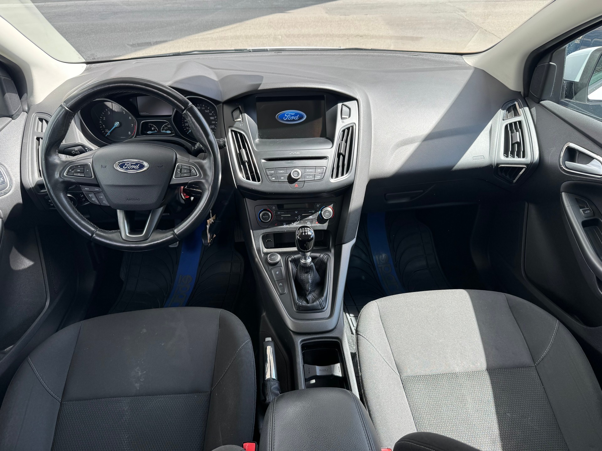 FORD Focus 1.0 SCTi Business-image-6