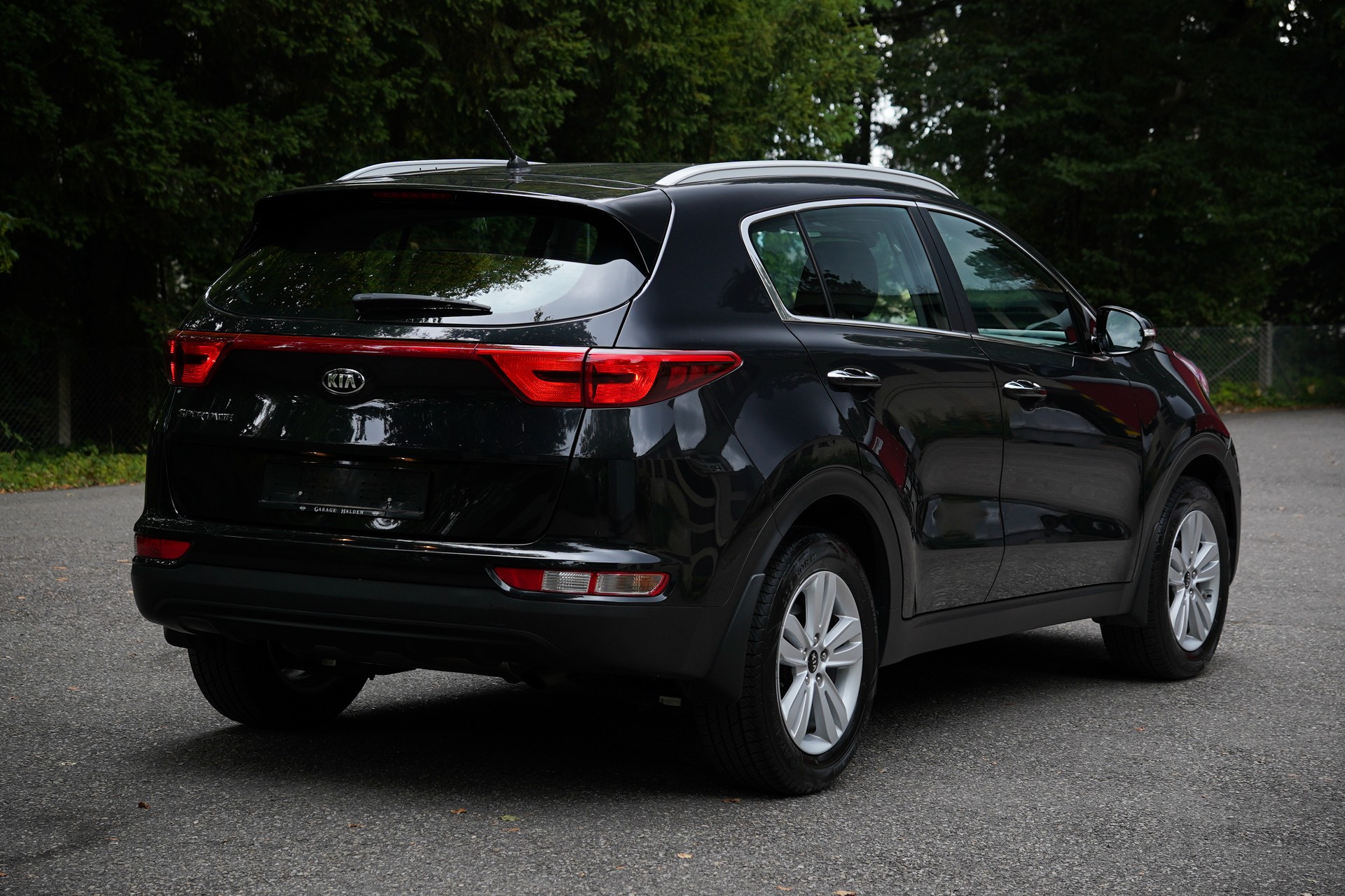 KIA Sportage 1.6 GDi Trend 2WD-image-2