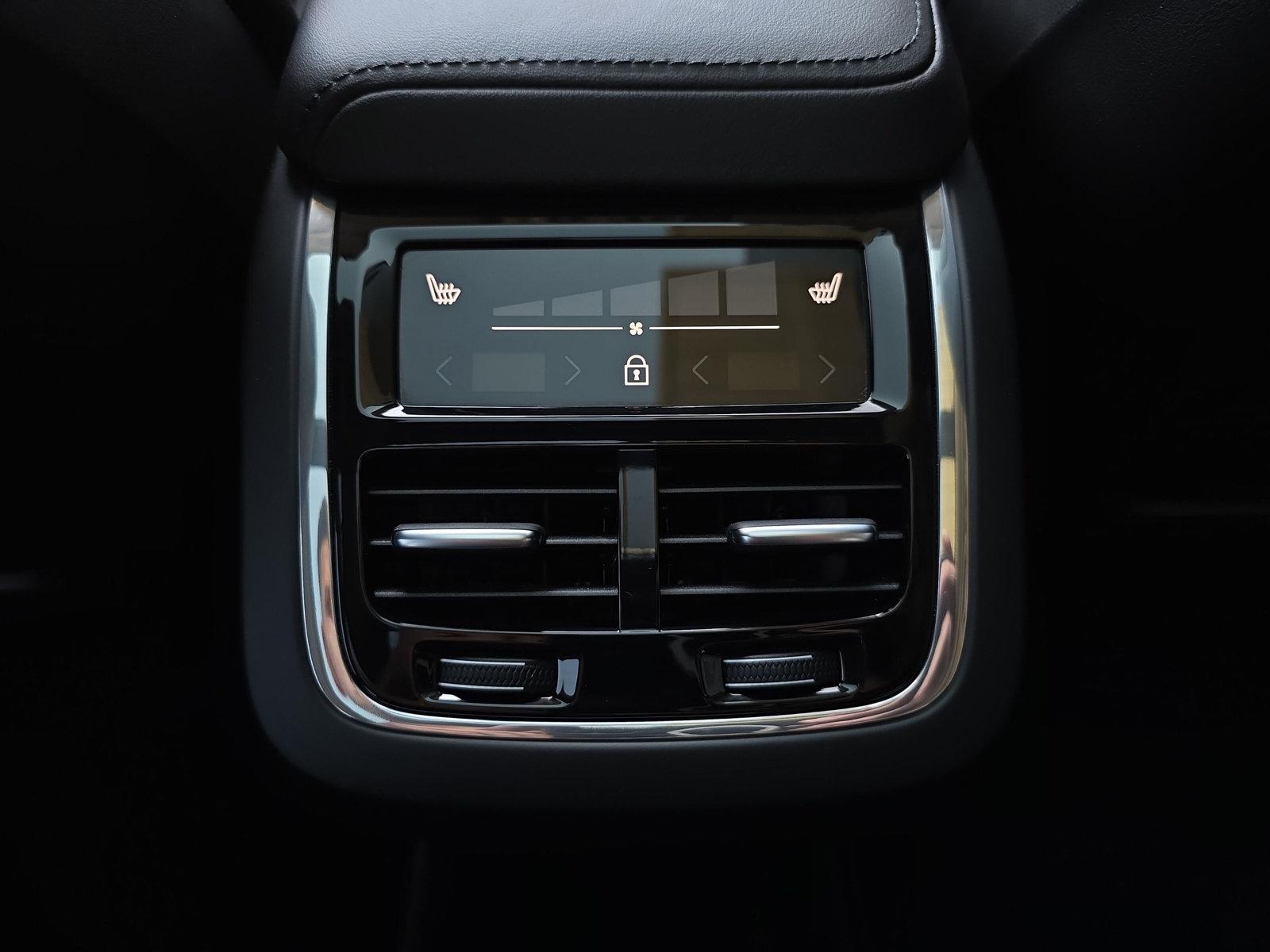 VOLVO XC60 2.0 B5 MH Ultimate Bright AWD (CH)-image-25