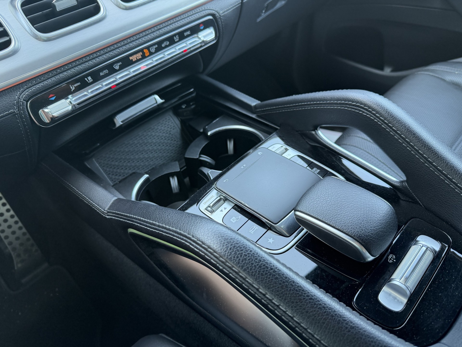 MERCEDES-BENZ GLE 400 d 4Matic AMG Line 9G-Tronic-image-12