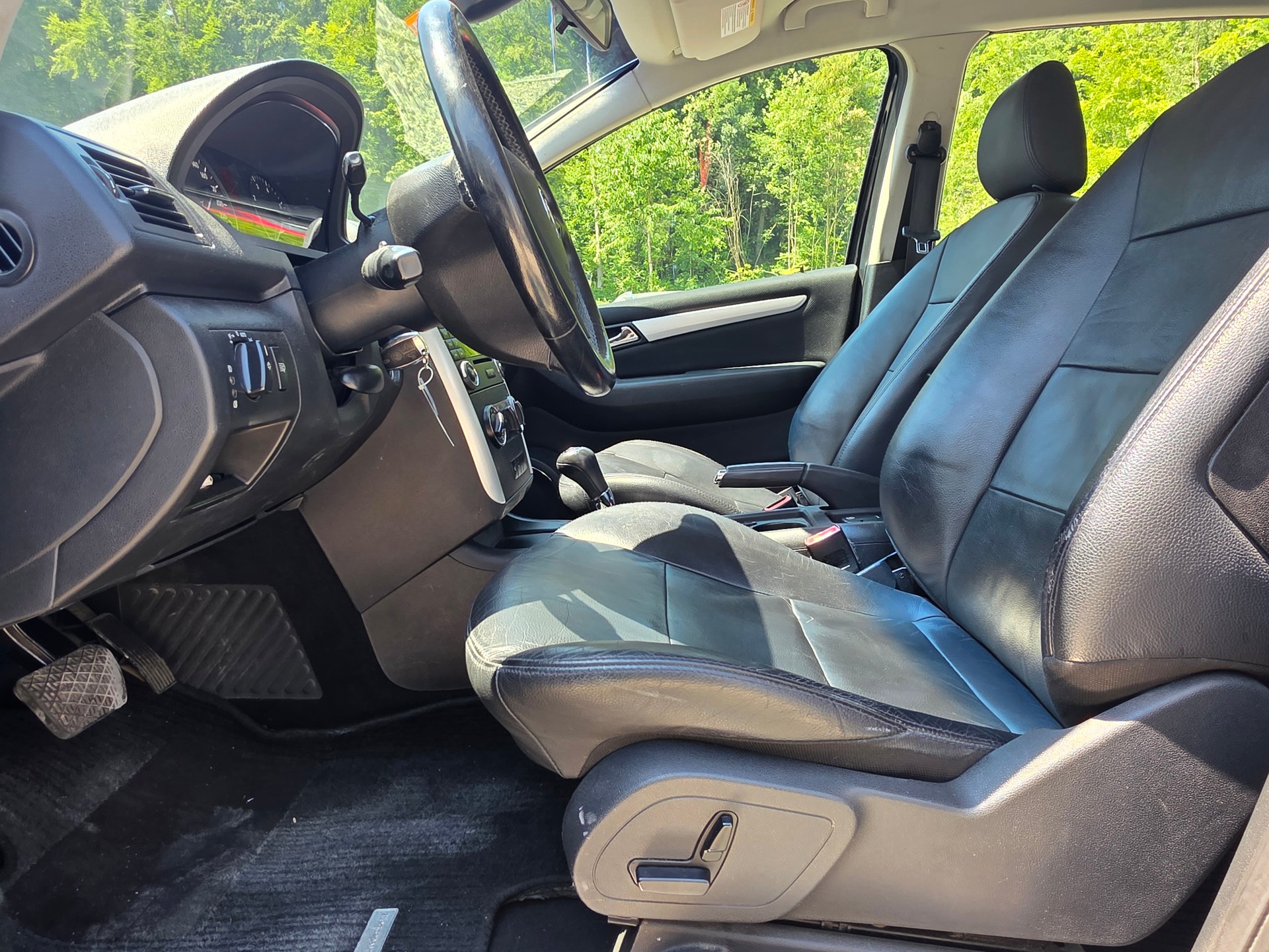 MERCEDES-BENZ A 200 T Avantgarde PolarStar-image-10